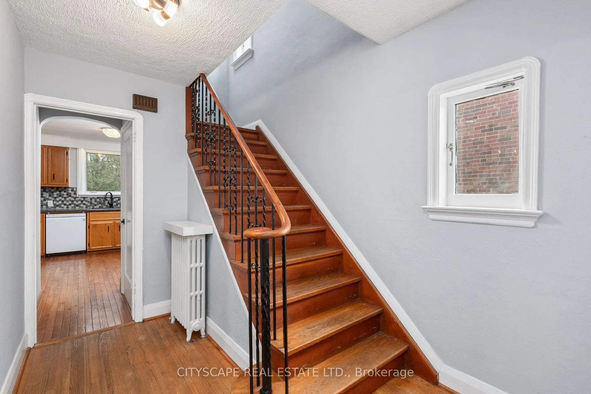 Photo 15 of 51 Denvale Road, Toronto, O'Connor-Parkview — HOMEH