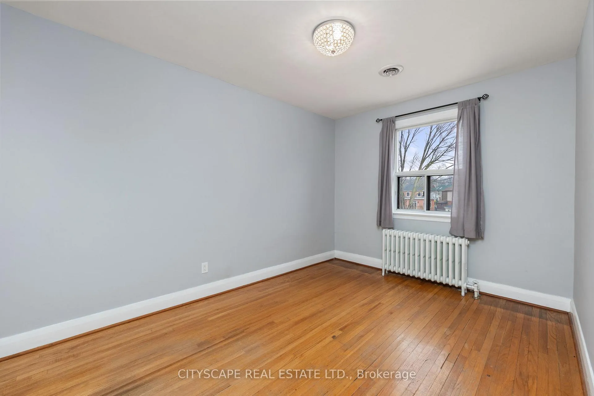 Photo 19 of 51 Denvale Road, Toronto, O'Connor-Parkview — HOMEH