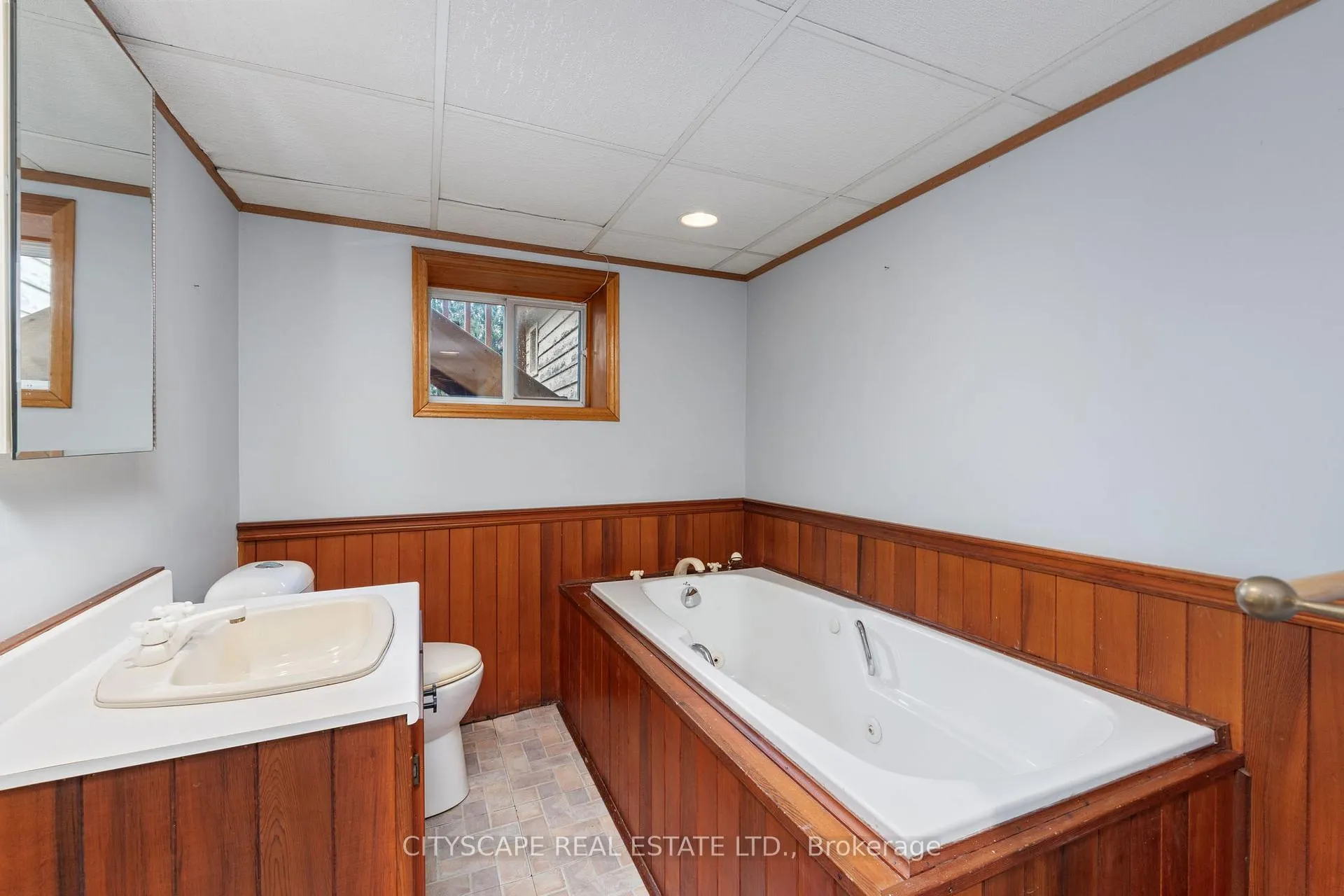 Photo 27 of 51 Denvale Road, Toronto, O'Connor-Parkview — HOMEH