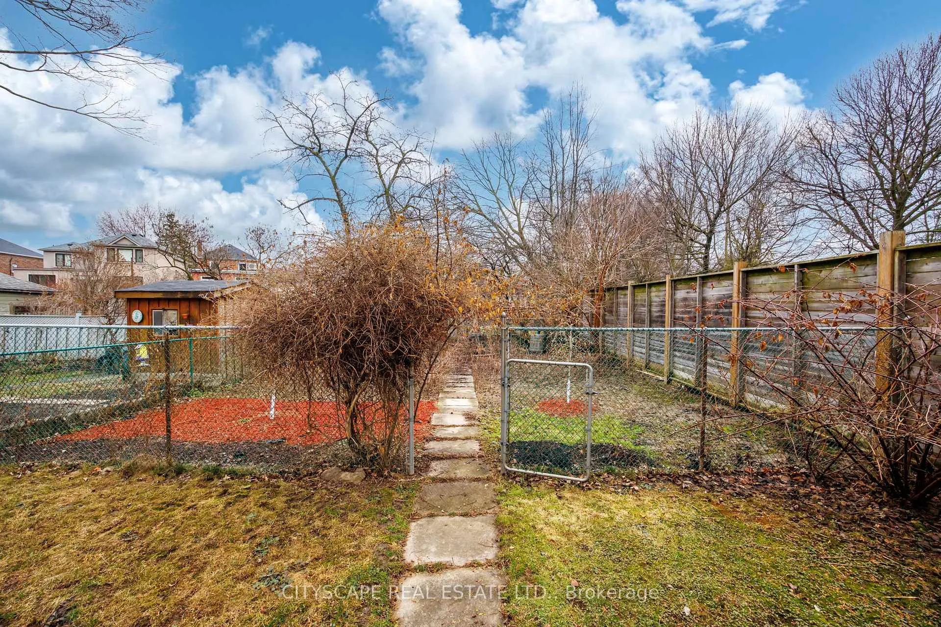 Photo 33 of 51 Denvale Road, Toronto, O'Connor-Parkview — HOMEH