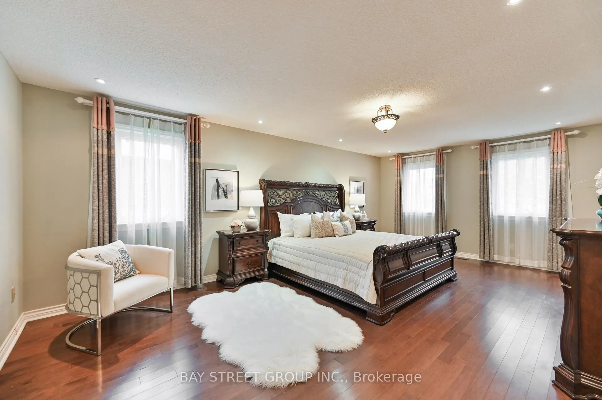 Photo 17 of 28 Delhi Crescent, Markham, Unionville — HOMEH