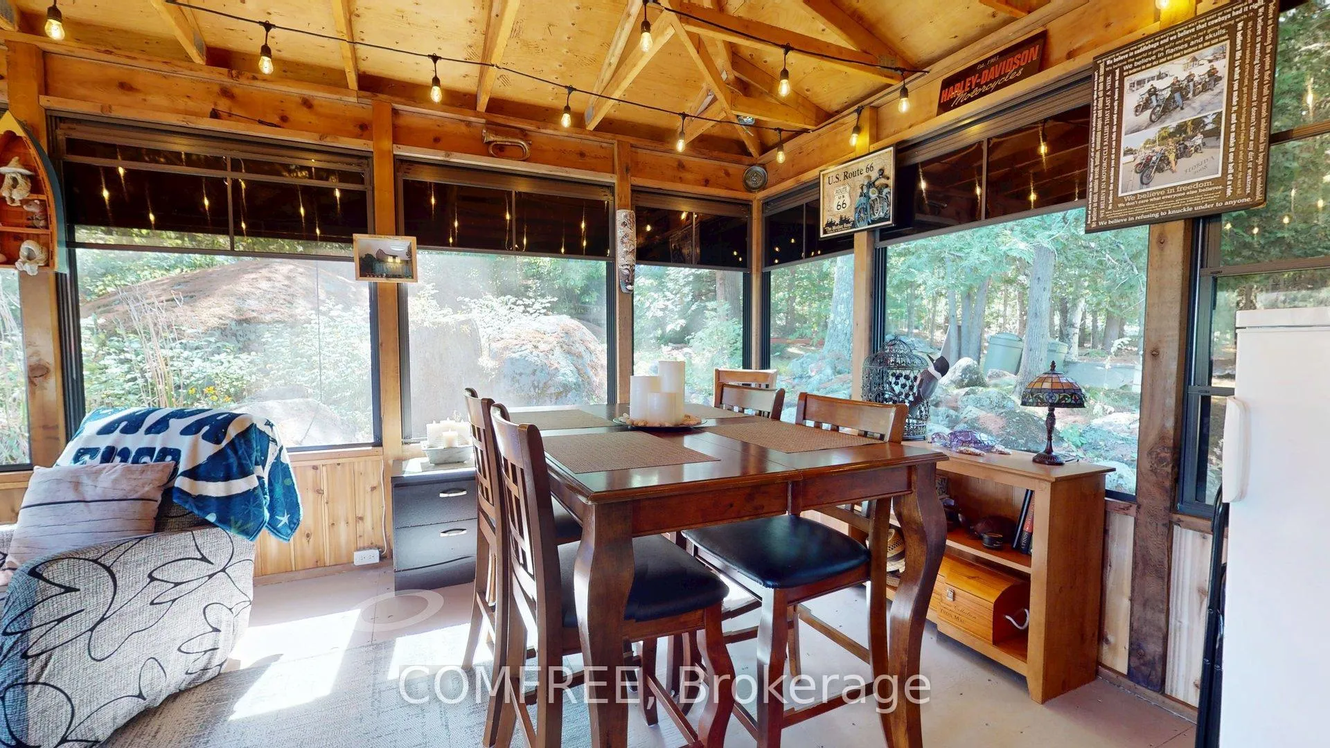 Photo 18 of 1005 Hoyle Lane W, Frontenac, Frontenac Centre — HOMEH