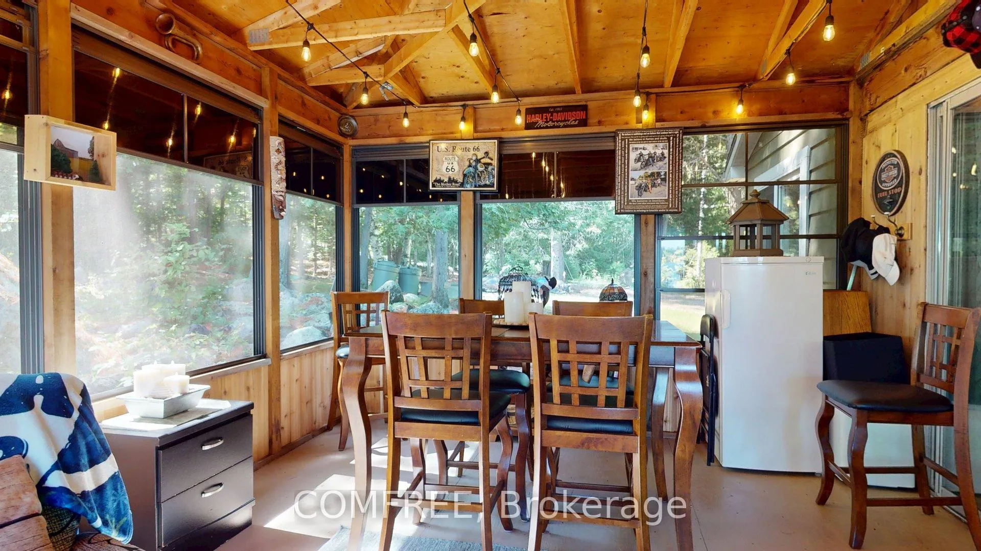 Photo 21 of 1005 Hoyle Lane W, Frontenac, Frontenac Centre — HOMEH