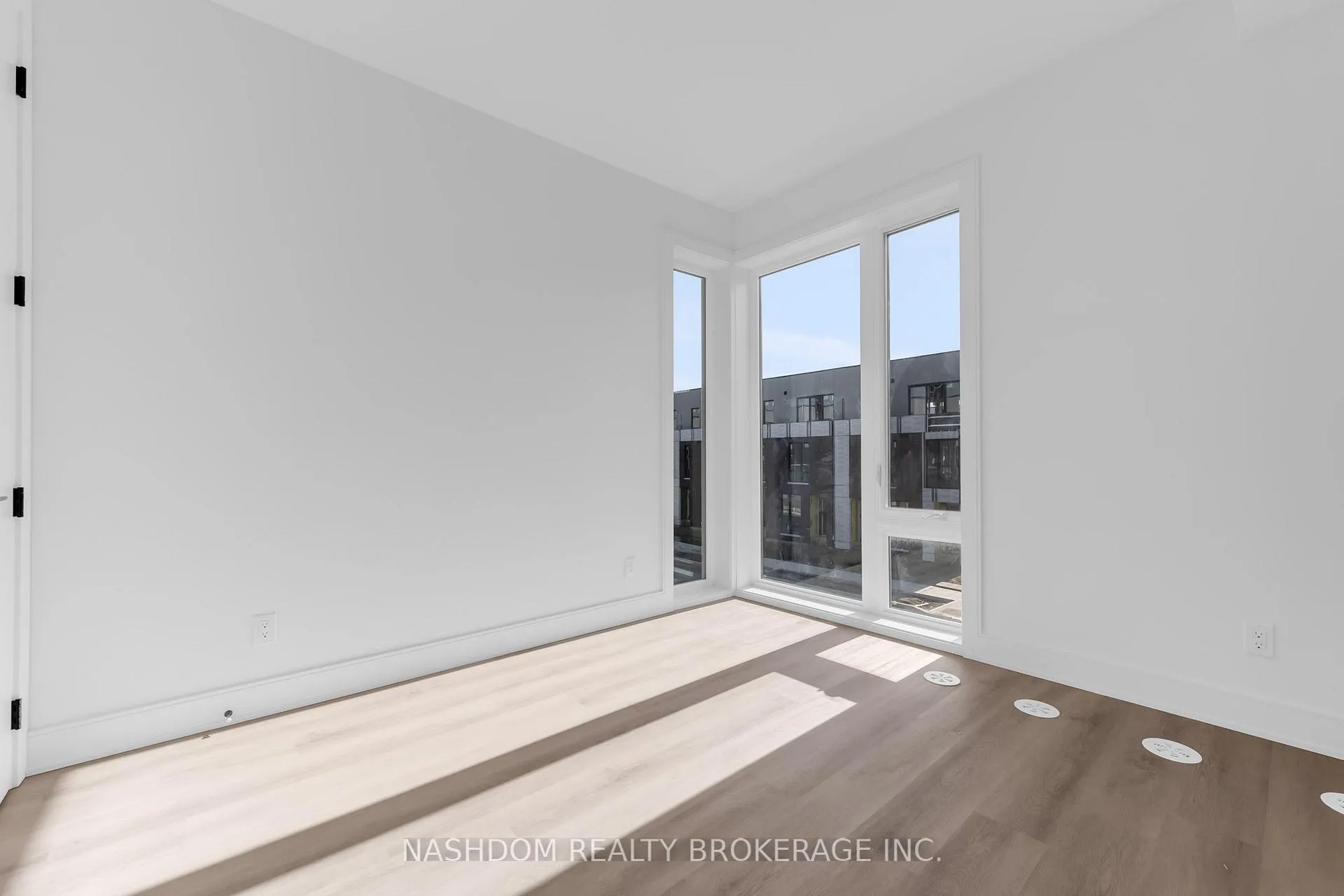 Photo 11 of 100 Everett Common, St. Catharines, Oakdale — HOMEH