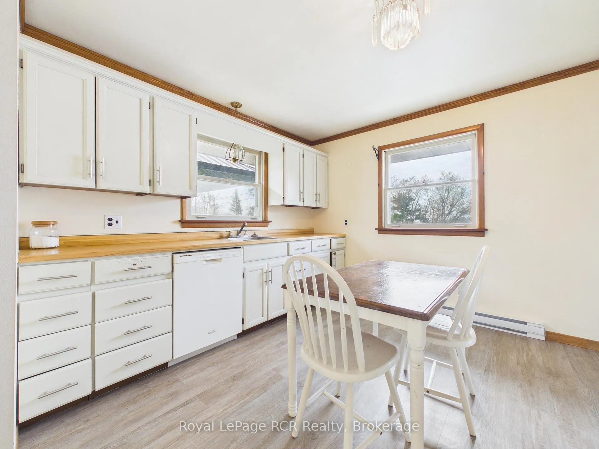 Photo 15 of 153 Carling Terrace, North Huron, Wingham — HOMEH