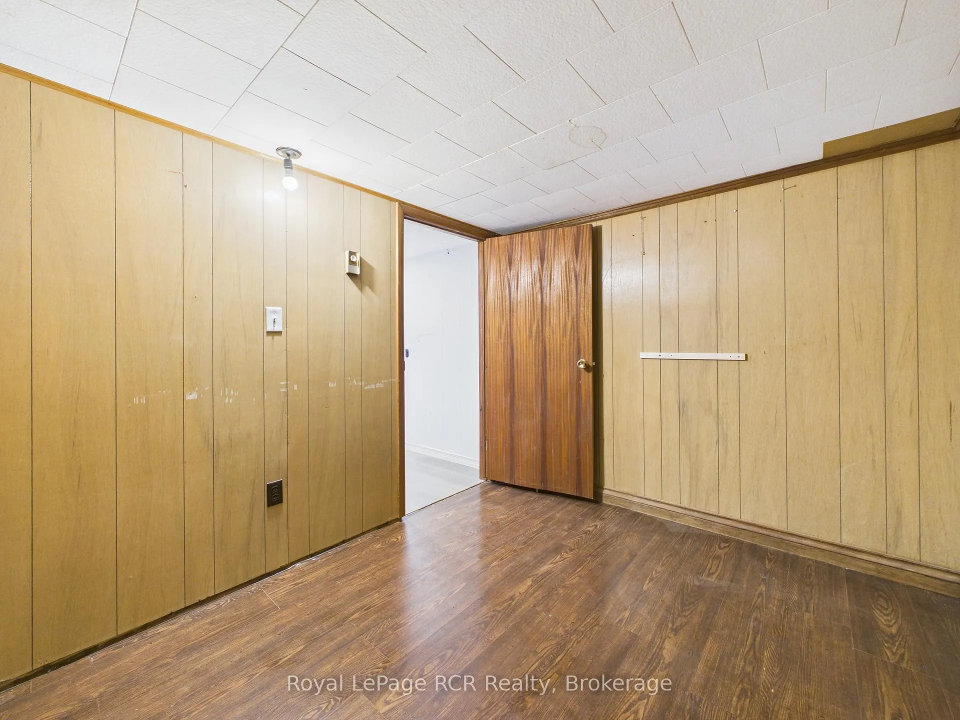 Photo 22 of 153 Carling Terrace, North Huron, Wingham — HOMEH
