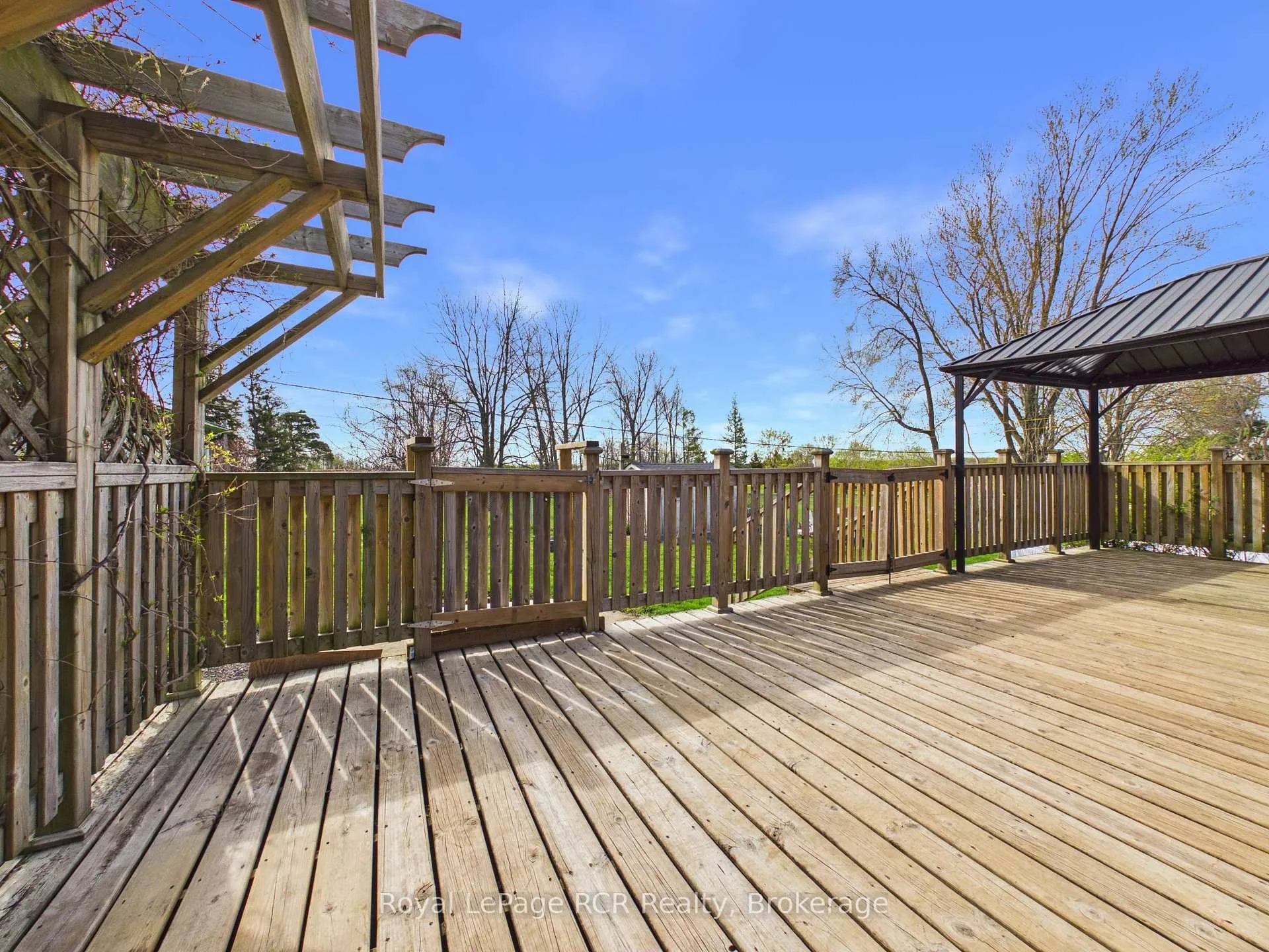 Photo 24 of 153 Carling Terrace, North Huron, Wingham — HOMEH