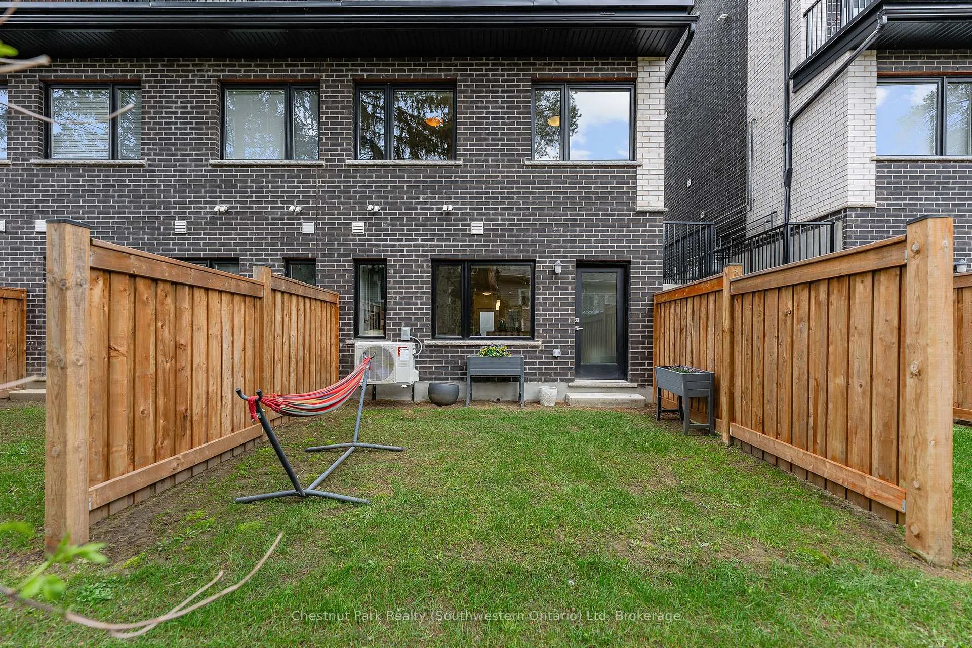 Photo 47 of 23 Lily Lane, Guelph, Clairfields/Hanlon Business Park — HOMEH