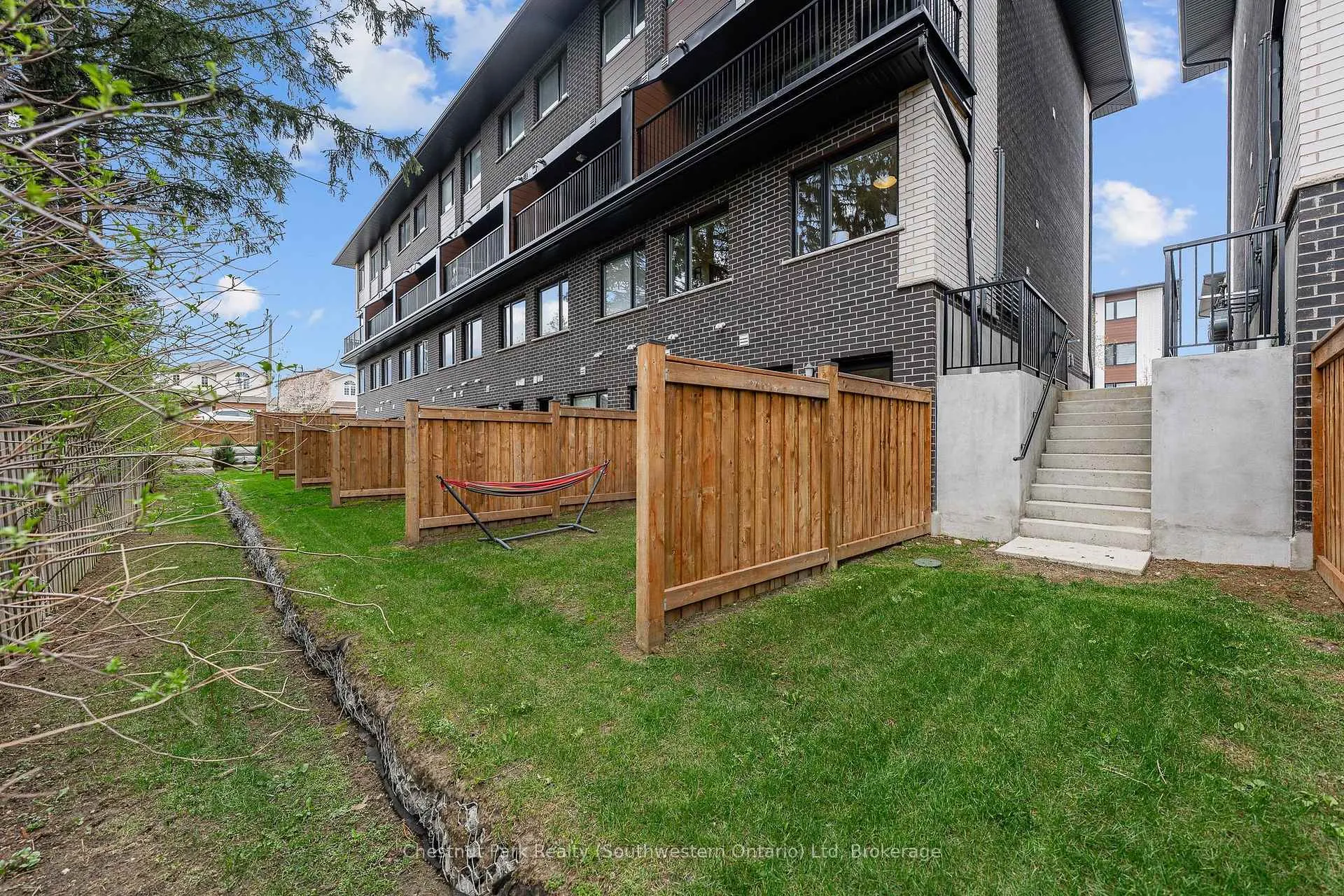 Photo 49 of 23 Lily Lane, Guelph, Clairfields/Hanlon Business Park — HOMEH
