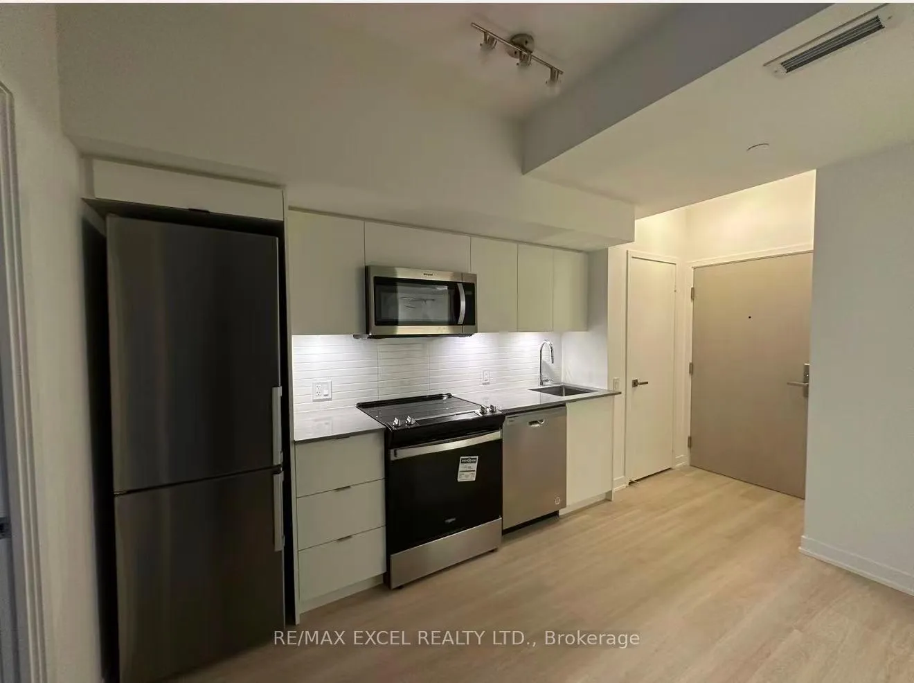 Photo 8 of Unit 109, 500 Wilson Avenue, North York, Clanton Park — HOMEH
