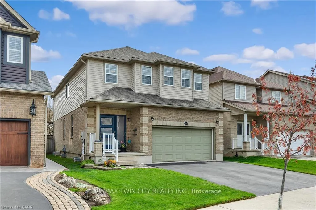Photo 1 of 835 Brandenburg Boulevard, Waterloo — HOMEH