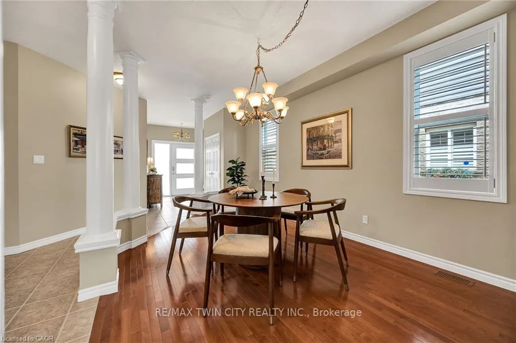 Photo 14 of 835 Brandenburg Boulevard, Waterloo — HOMEH