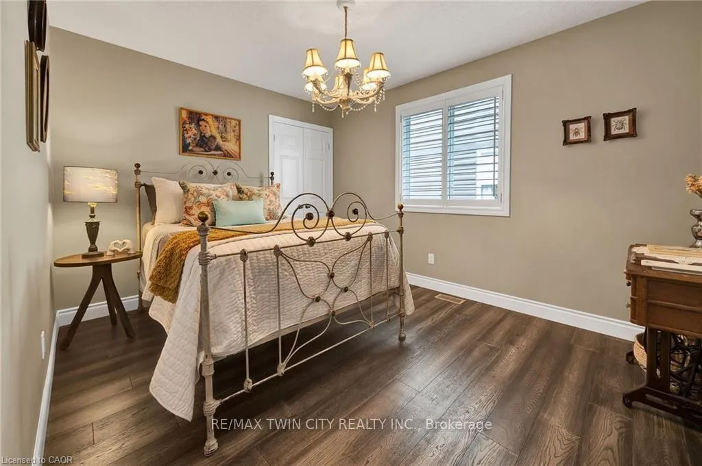 Photo 26 of 835 Brandenburg Boulevard, Waterloo — HOMEH