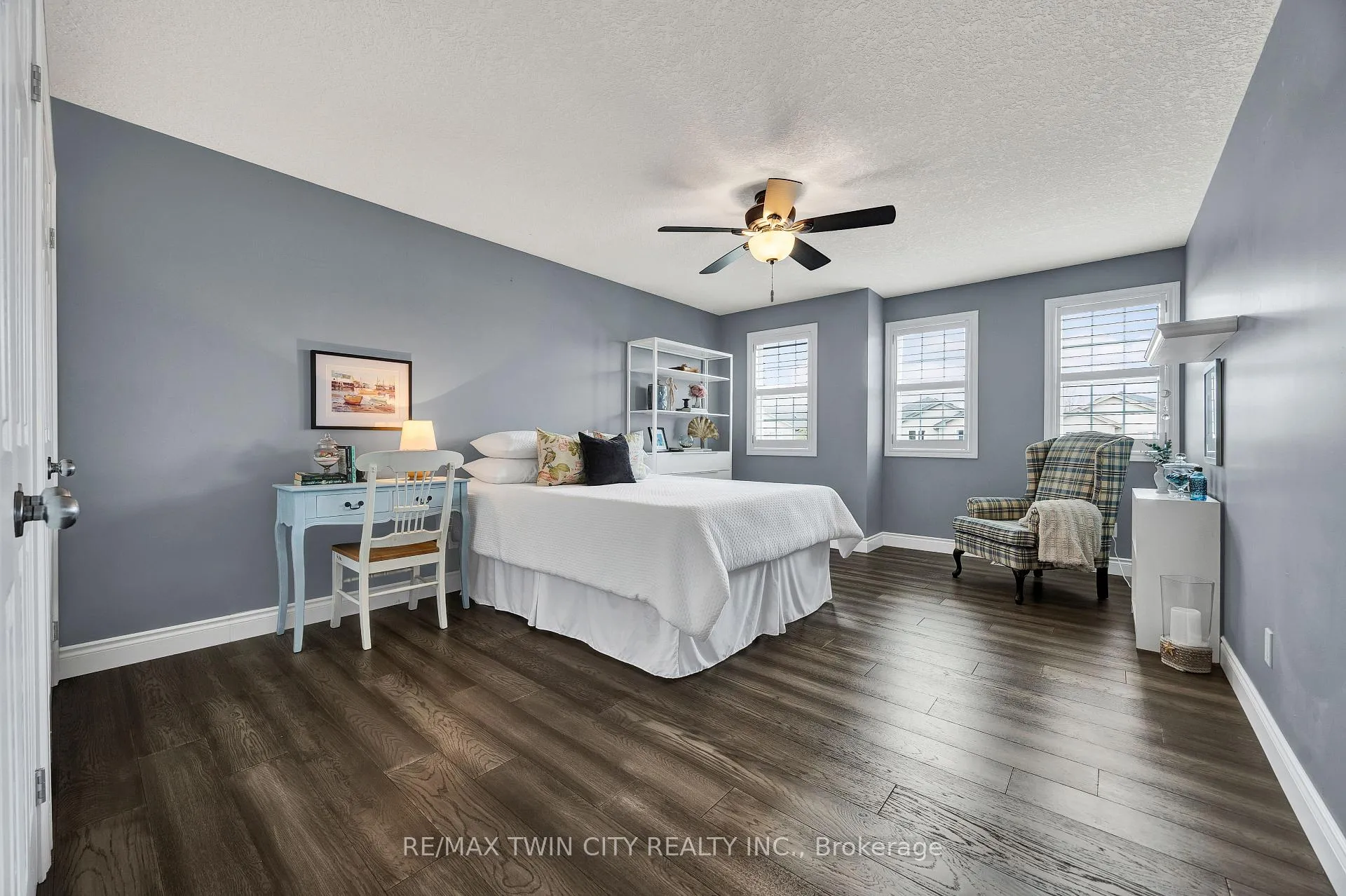 Photo 28 of 835 Brandenburg Boulevard, Waterloo — HOMEH