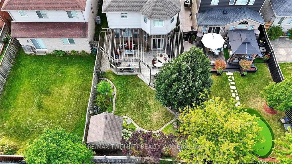 Photo 42 of 835 Brandenburg Boulevard, Waterloo — HOMEH