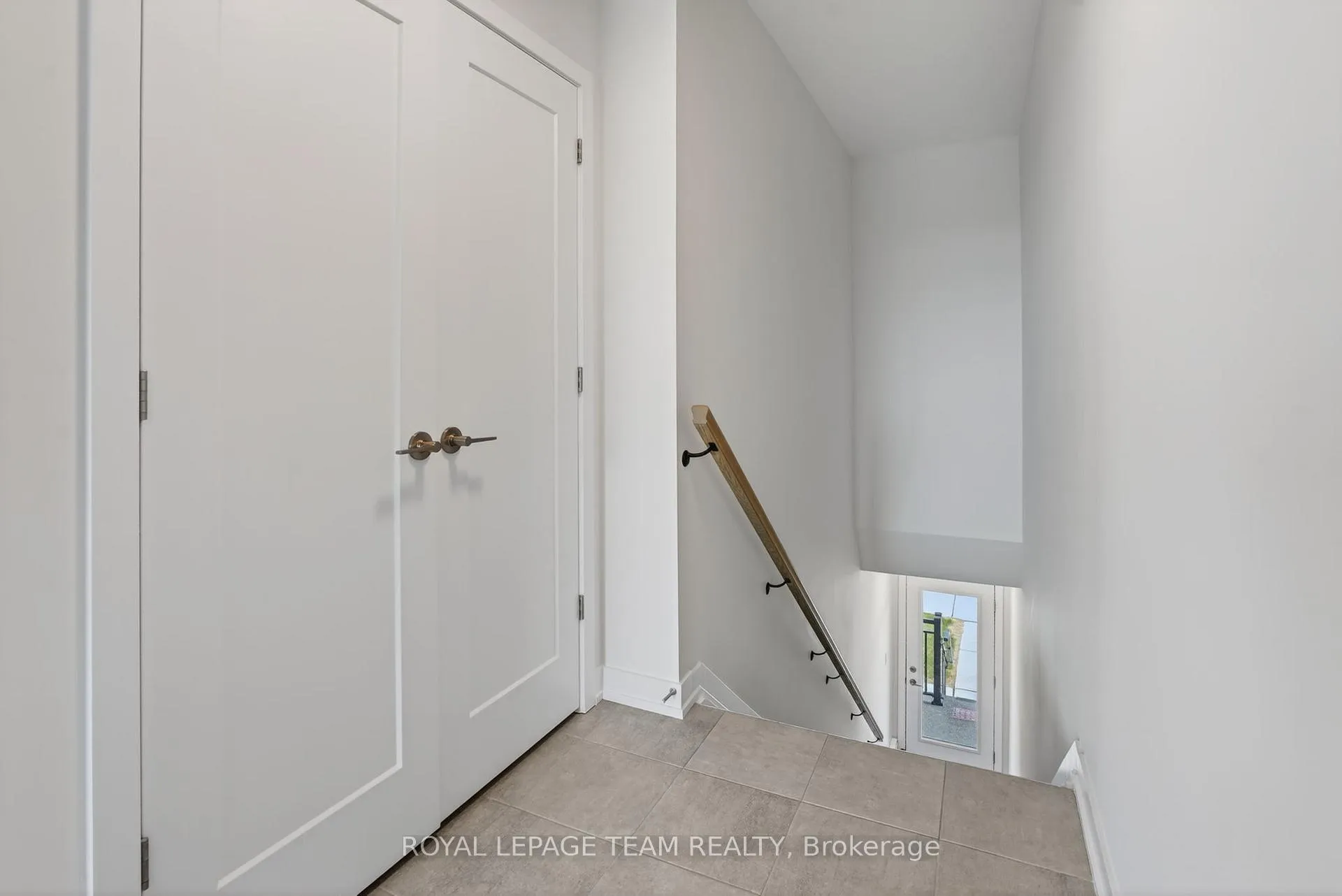 Photo 4 of Unit C, 830 Roger Griffiths Avenue, Ottawa, Kanata - Katimavik — HOMEH