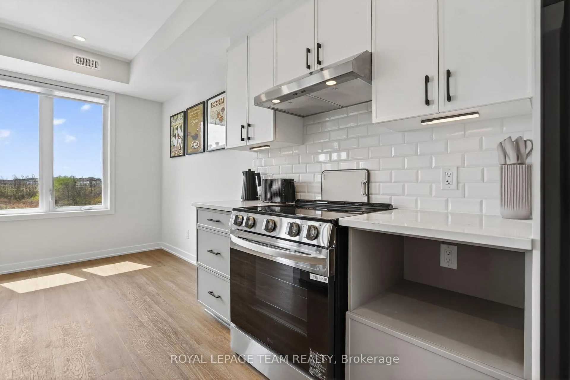 Photo 10 of Unit C, 830 Roger Griffiths Avenue, Ottawa, Kanata - Katimavik — HOMEH