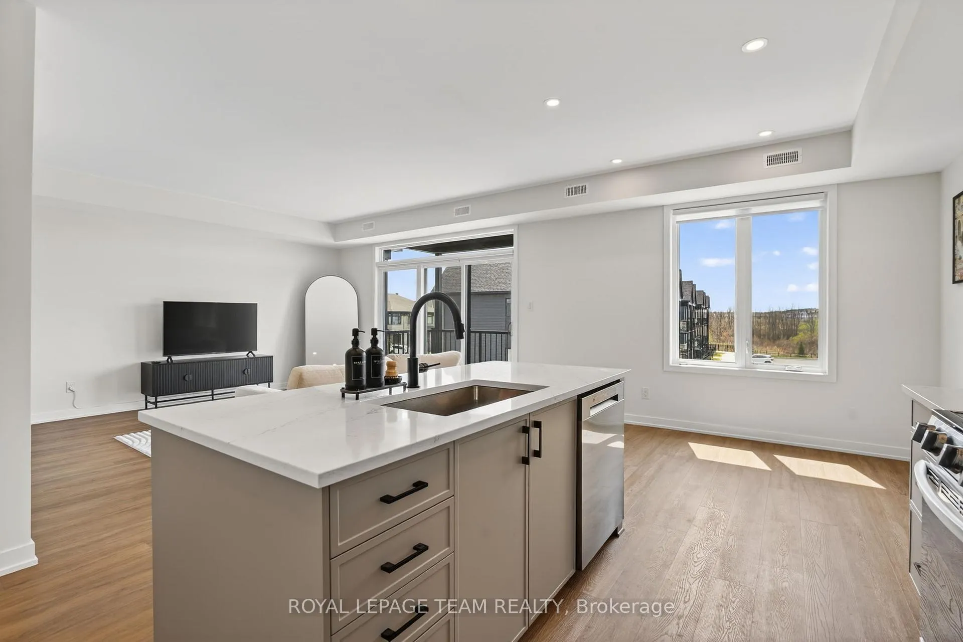 Photo 11 of Unit C, 830 Roger Griffiths Avenue, Ottawa, Kanata - Katimavik — HOMEH