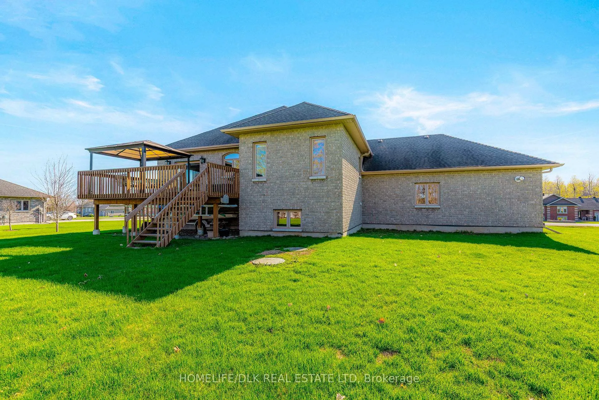 Photo 6 of 23 Apple Blossom Drive, Augusta, Augusta Twp — HOMEH