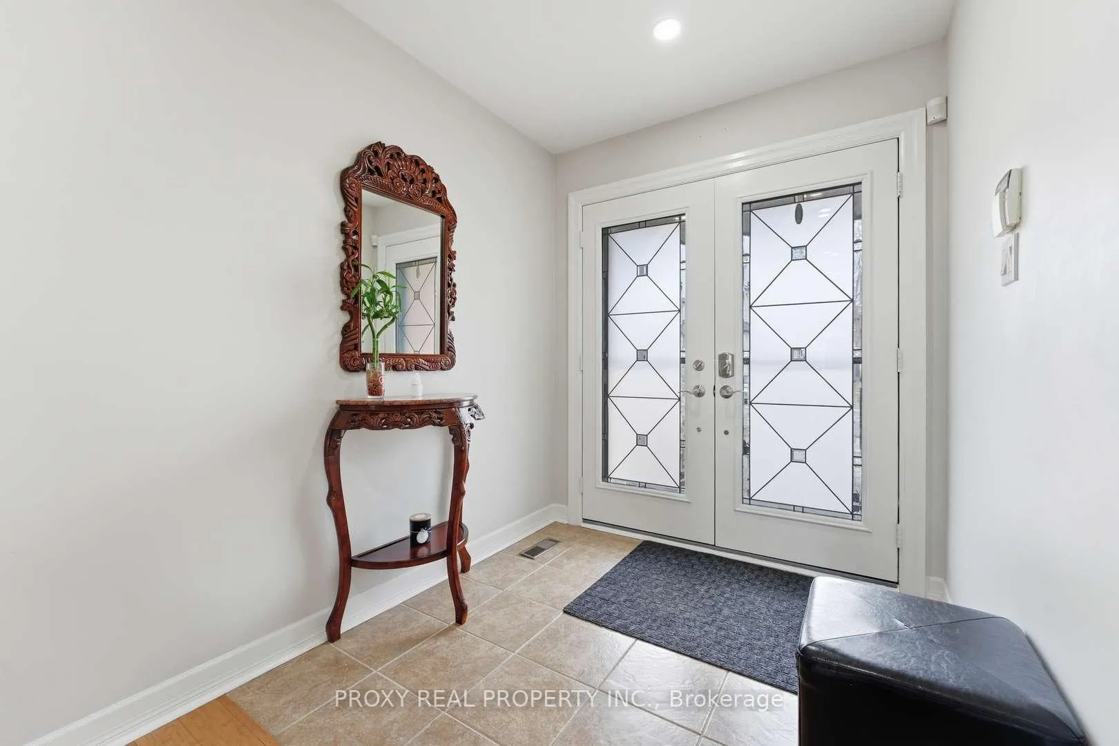 Photo 4 of 9 Bolton Camp Way, Caledon, Bolton North — HOMEH