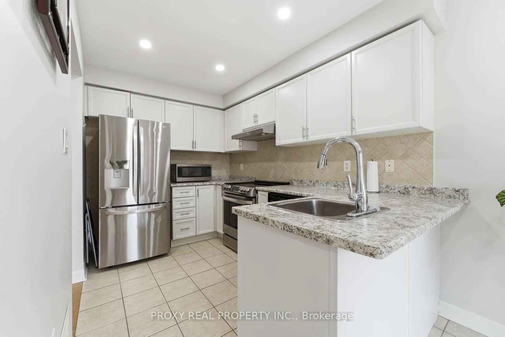 Photo 20 of 9 Bolton Camp Way, Caledon, Bolton North — HOMEH