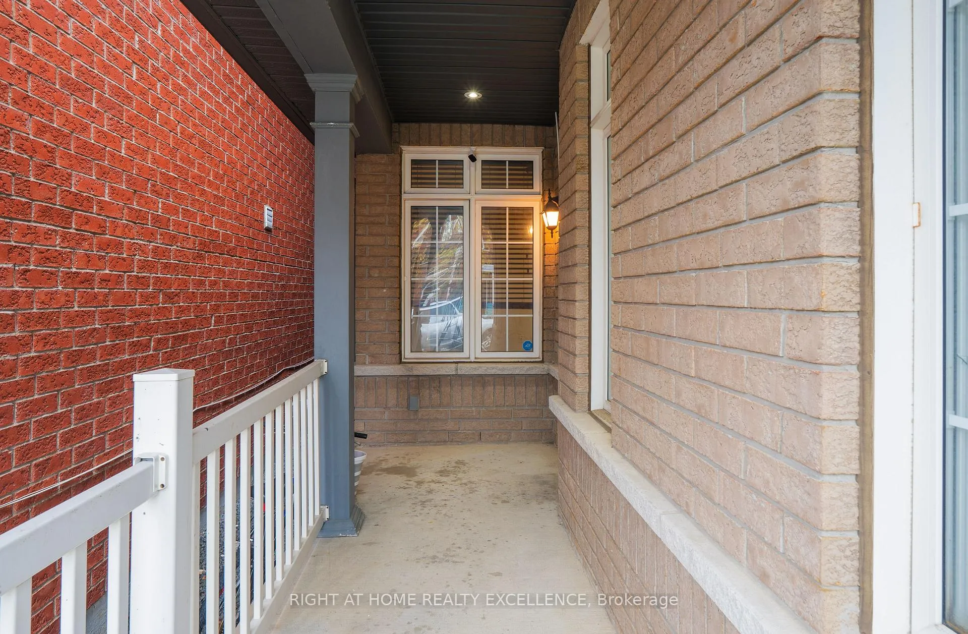 Photo 3 of 23 Quail Hollow, Markham, Cornell — HOMEH