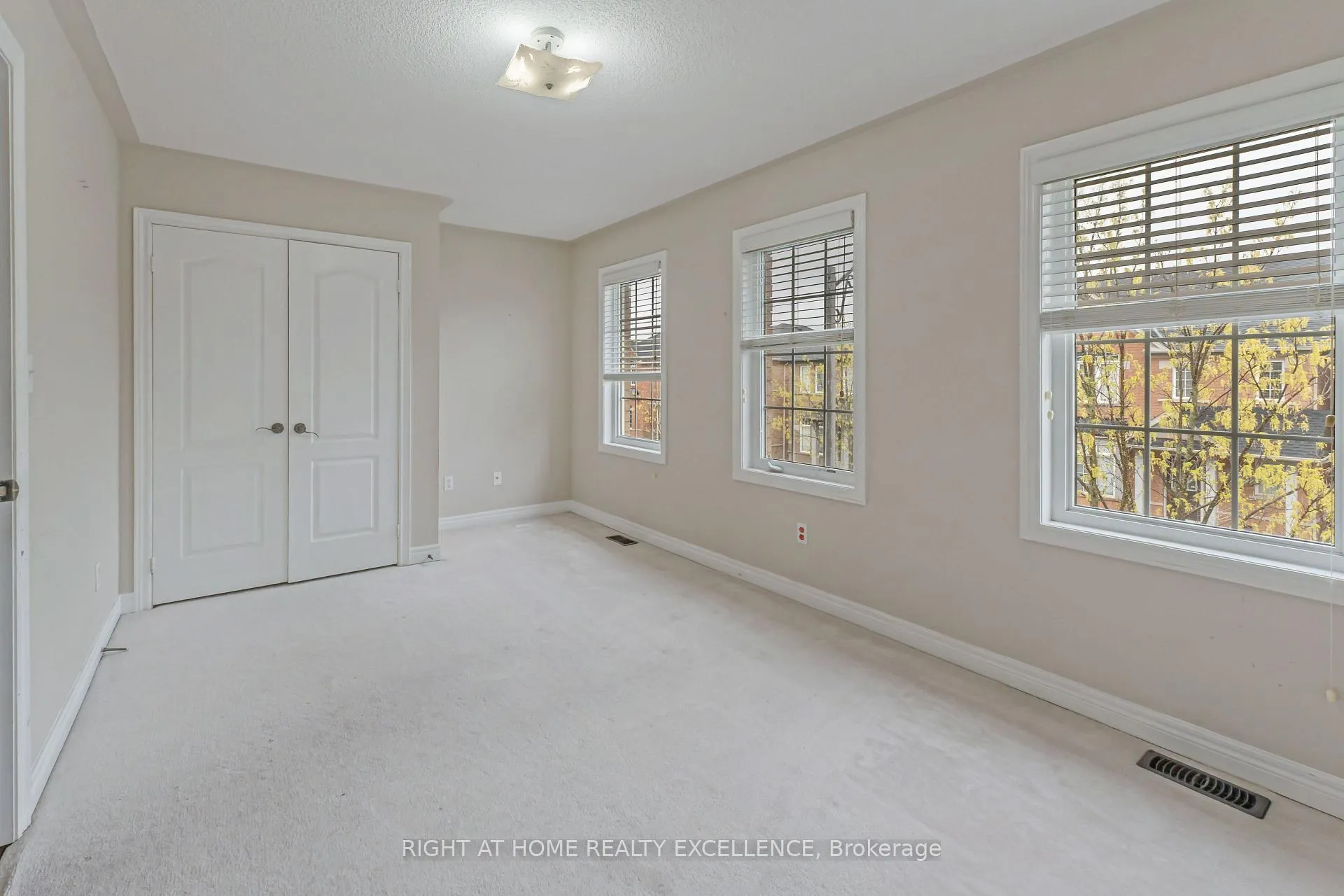 Photo 23 of 23 Quail Hollow, Markham, Cornell — HOMEH