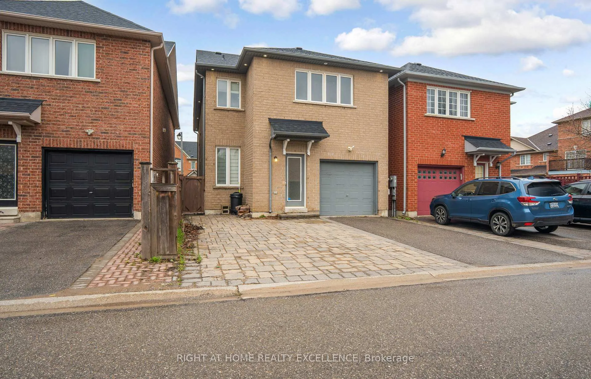 Photo 29 of 23 Quail Hollow, Markham, Cornell — HOMEH