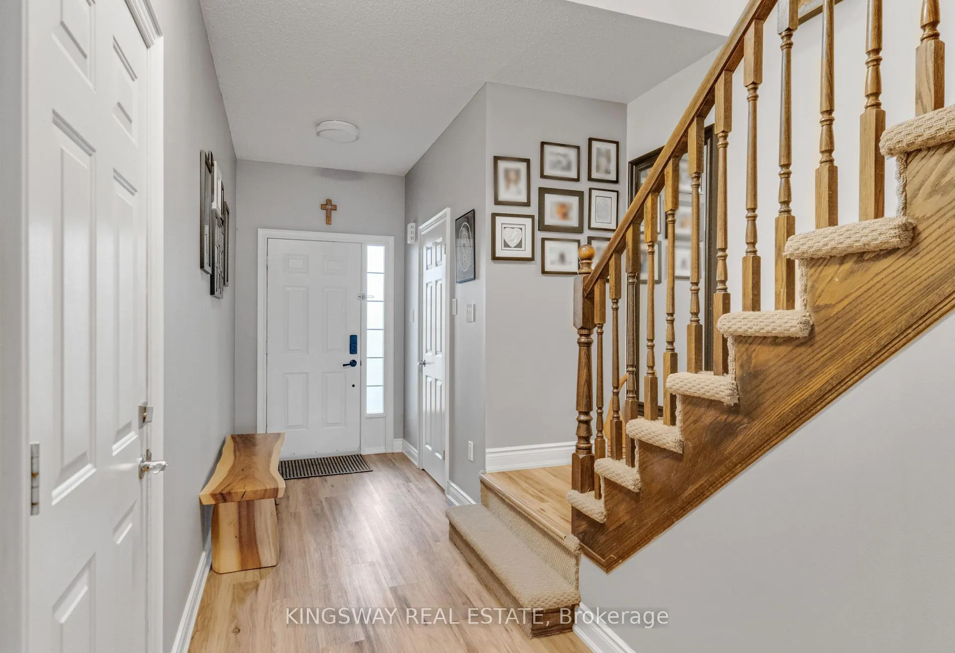Photo 7 of 243 Southbrook Drive, Hamilton, Binbrook — HOMEH