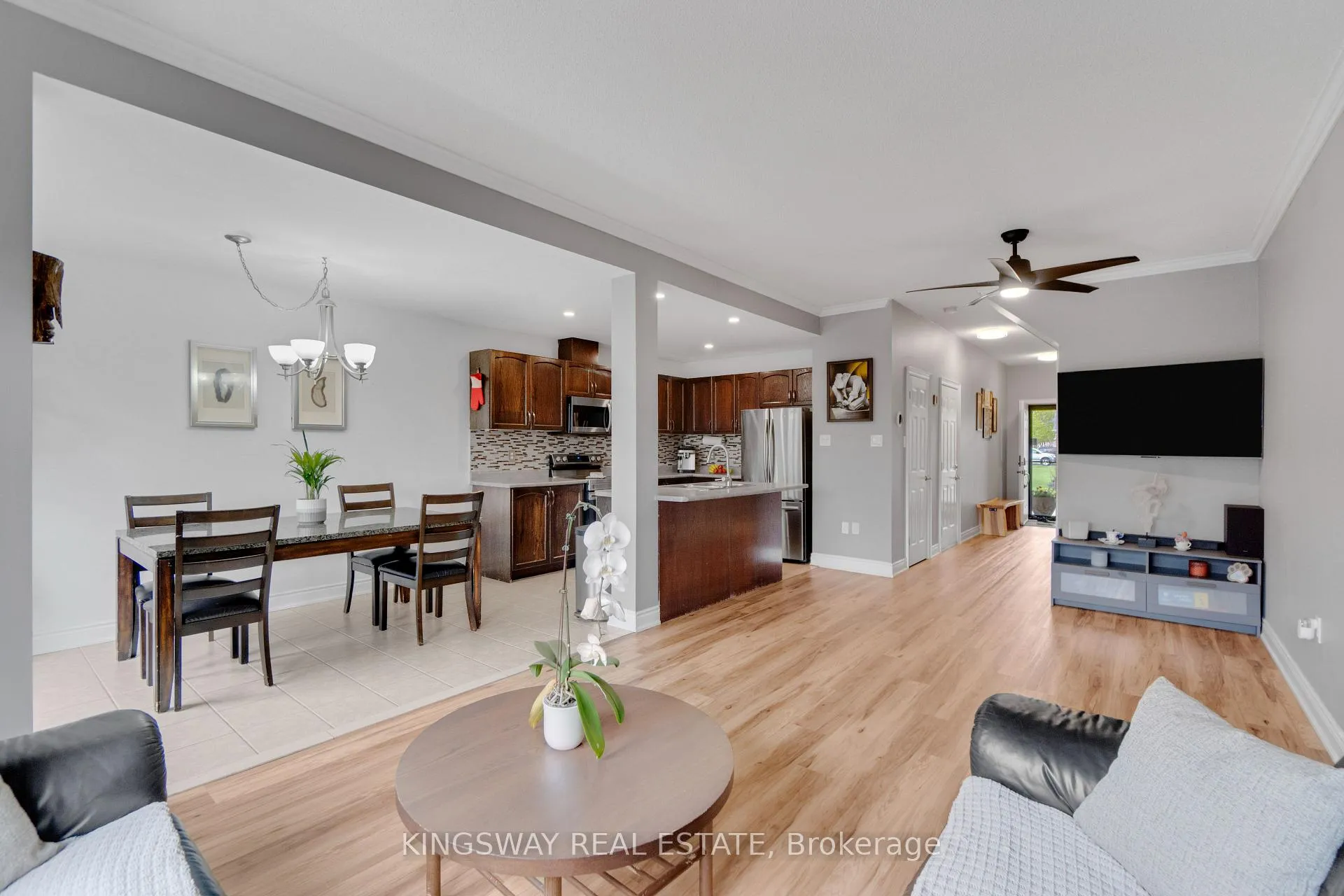 Photo 17 of 243 Southbrook Drive, Hamilton, Binbrook — HOMEH