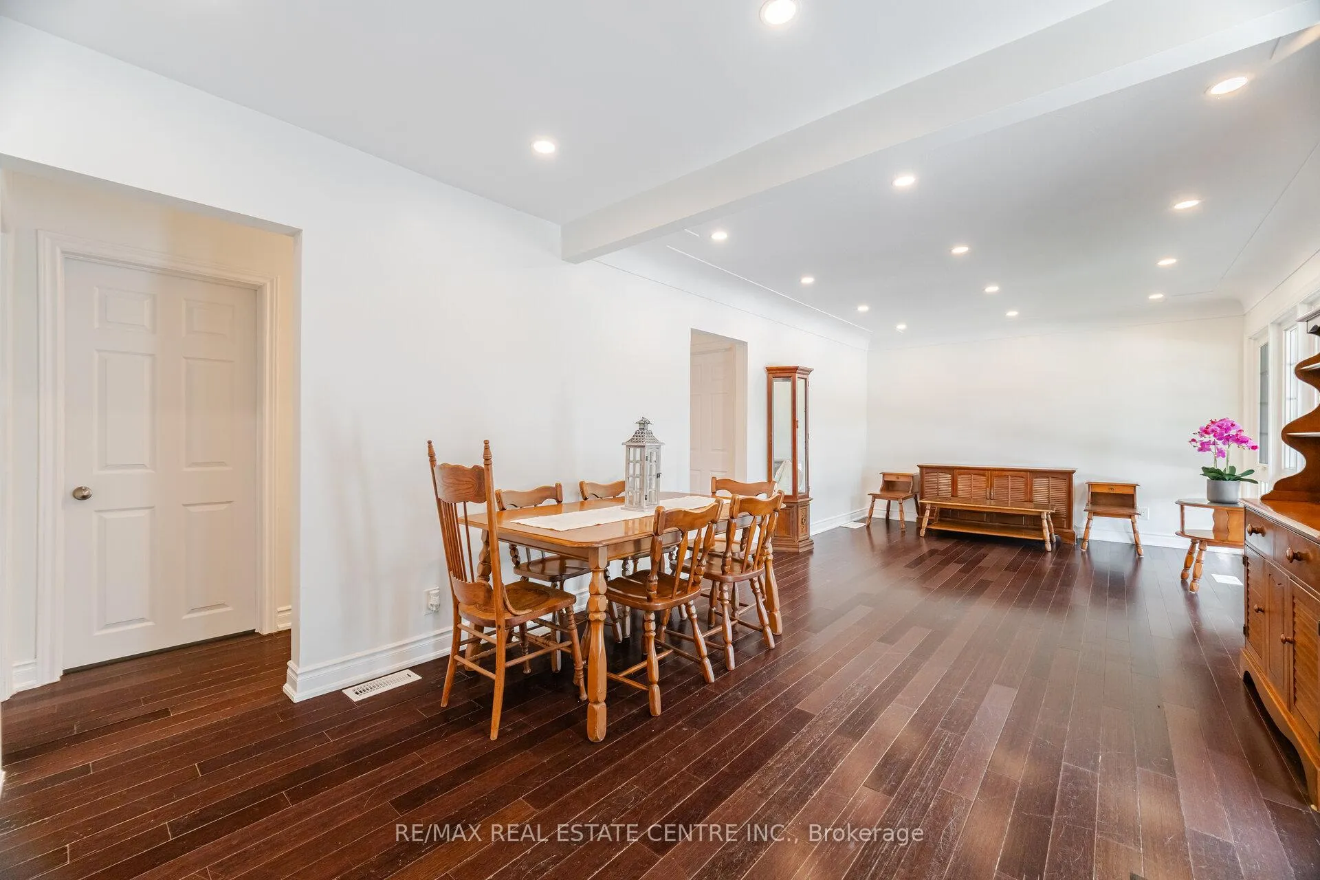 Photo 5 of 166 Terrace Drive, Hamilton, Balfour — HOMEH