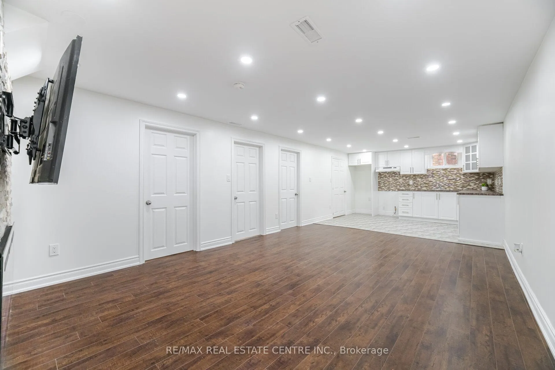 Photo 18 of 166 Terrace Drive, Hamilton, Balfour — HOMEH