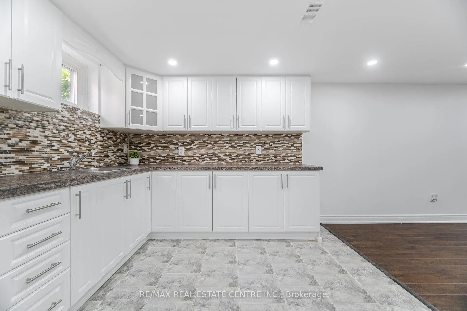 Photo 21 of 166 Terrace Drive, Hamilton, Balfour — HOMEH
