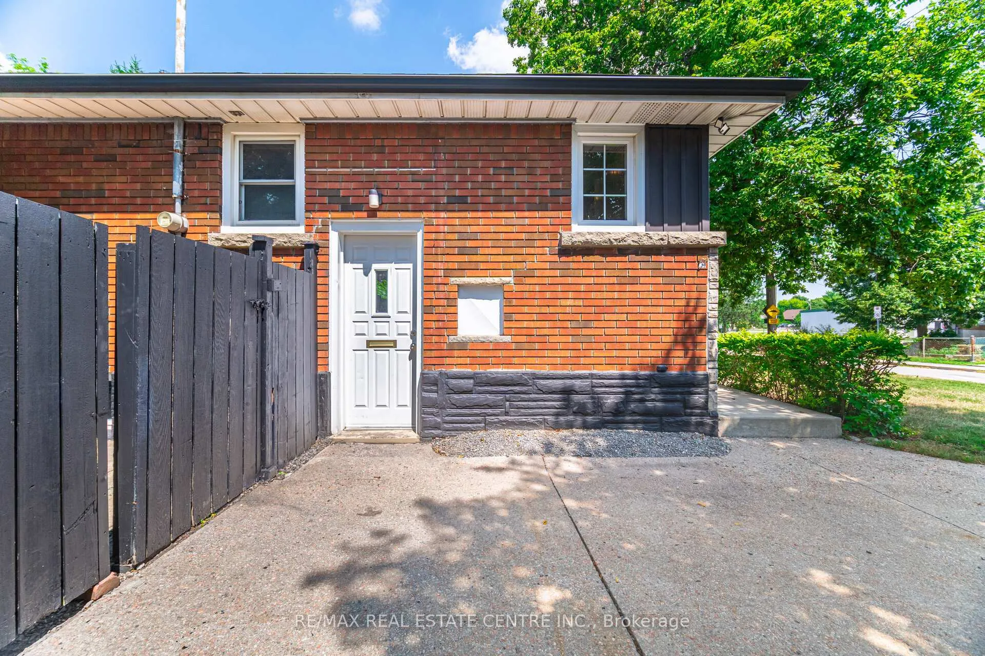 Photo 26 of 166 Terrace Drive, Hamilton, Balfour — HOMEH