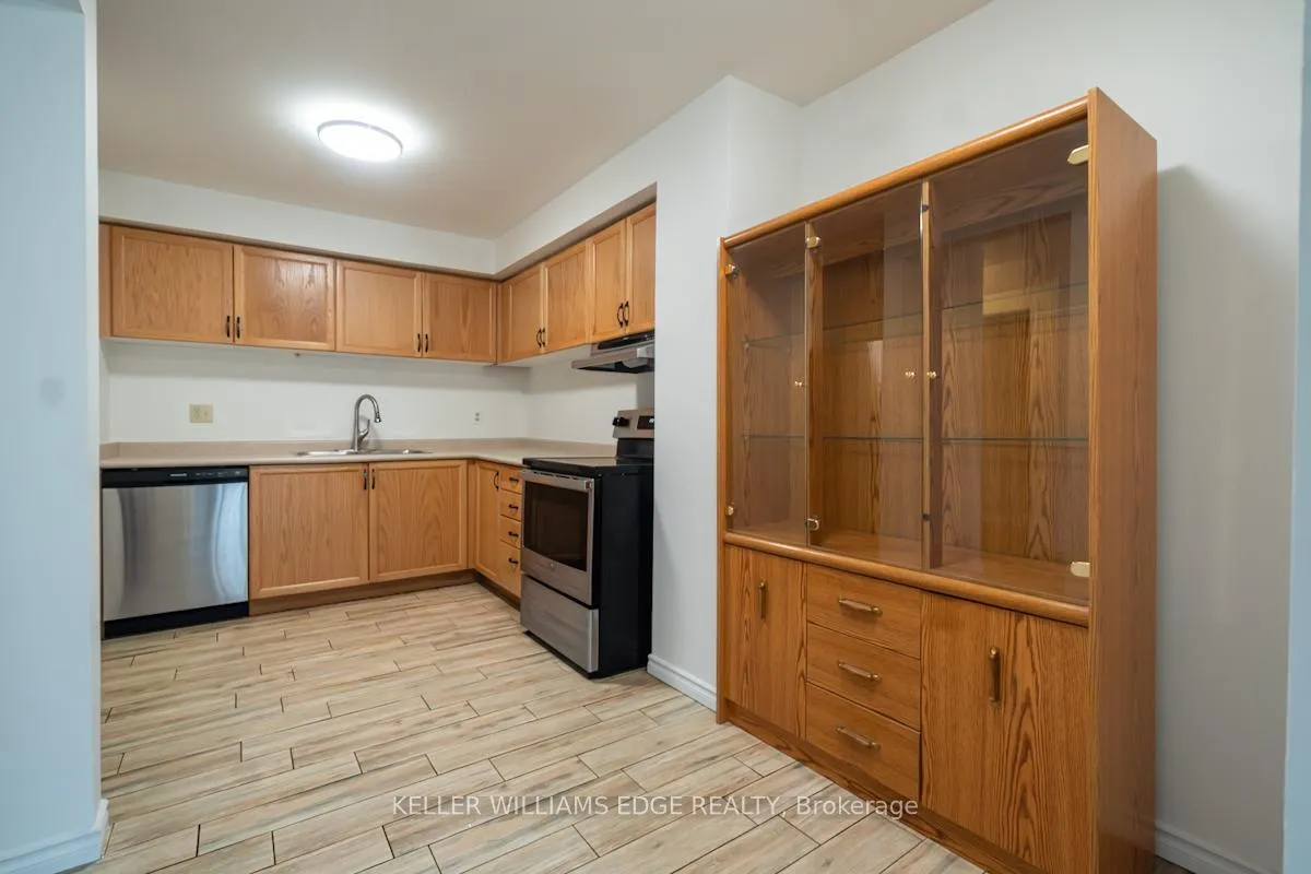 Photo 9 of Unit 93, 680 Regency Court, Burlington, Roseland — HOMEH