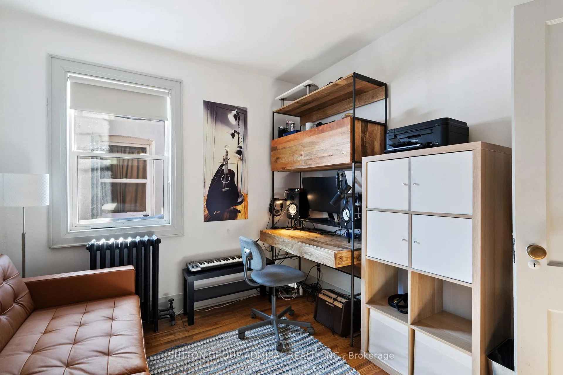 Photo 13 of 49 & 51 Wineva Avenue, Toronto, The Beaches — HOMEH