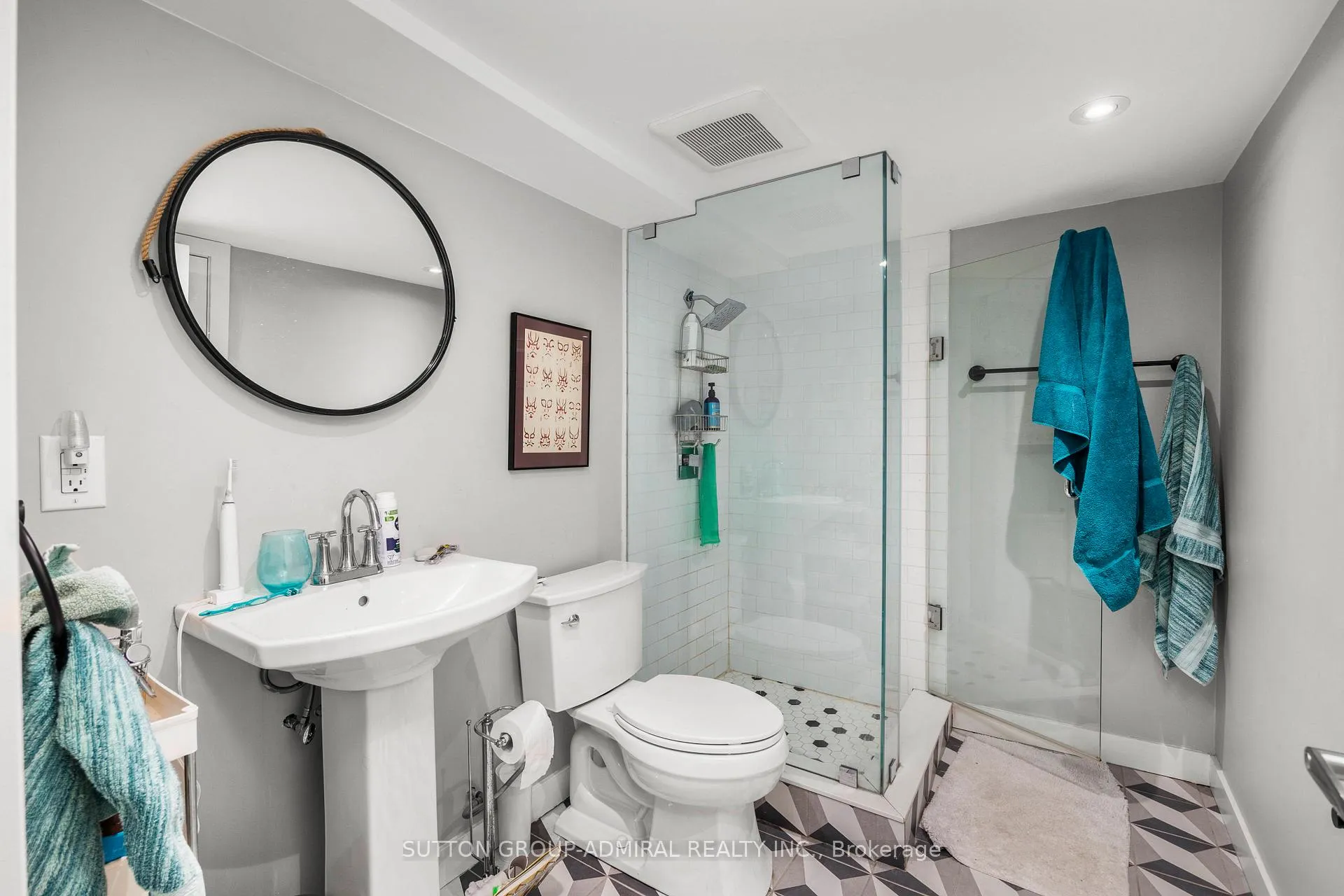 Photo 23 of 49 & 51 Wineva Avenue, Toronto, The Beaches — HOMEH