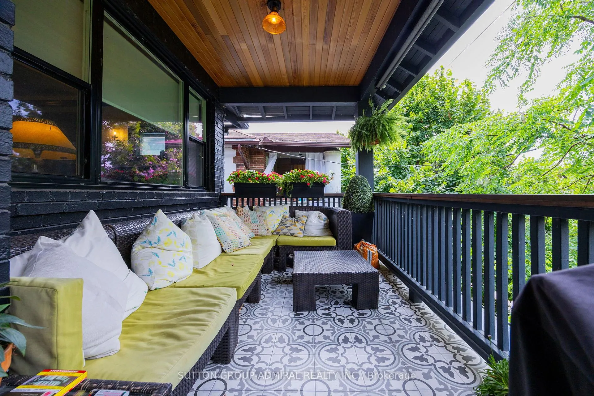 Photo 35 of 49 & 51 Wineva Avenue, Toronto, The Beaches — HOMEH