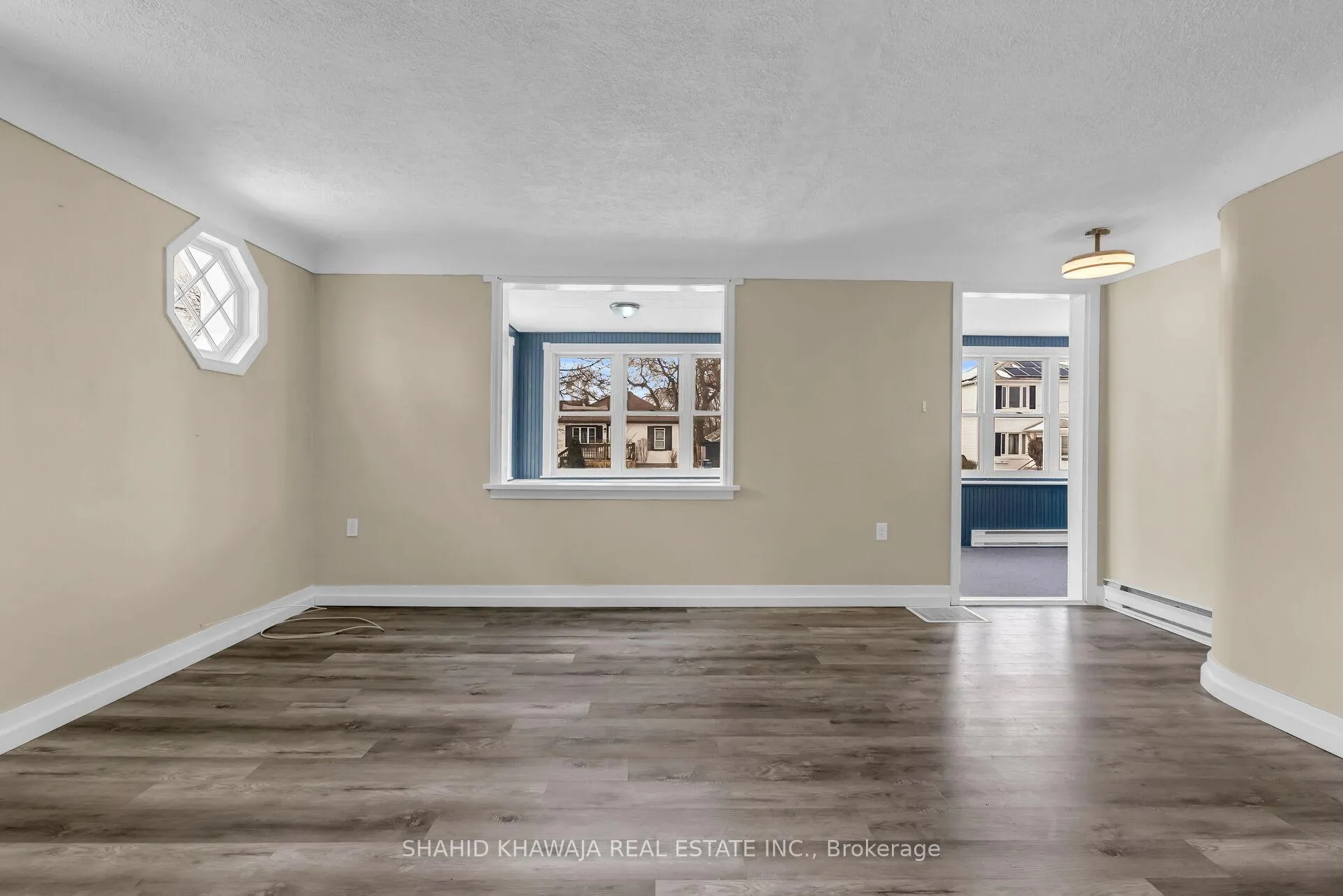 Photo 5 of 22 Lyons Avenue, Welland, Lincoln/Crowland — HOMEH