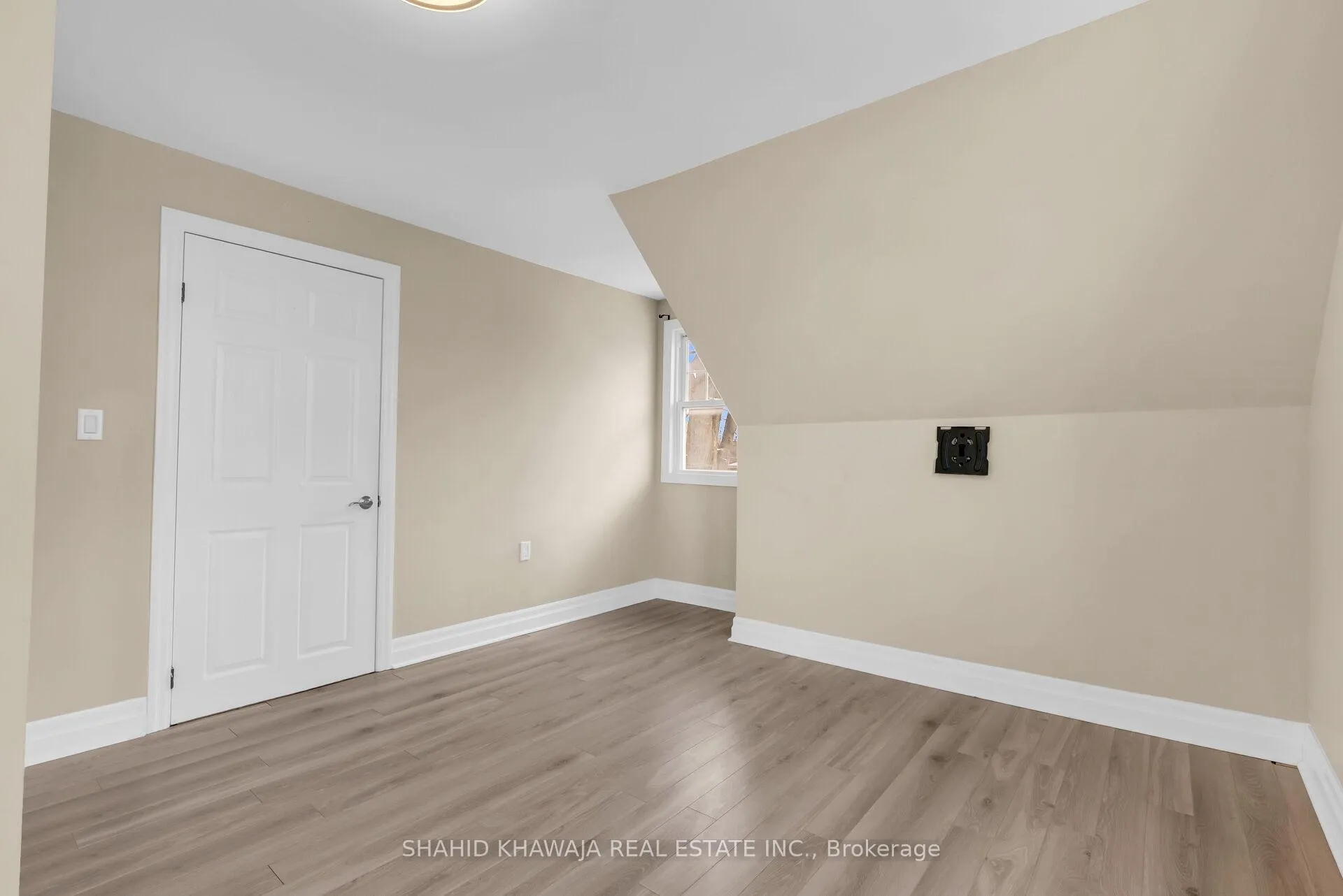 Photo 35 of 22 Lyons Avenue, Welland, Lincoln/Crowland — HOMEH