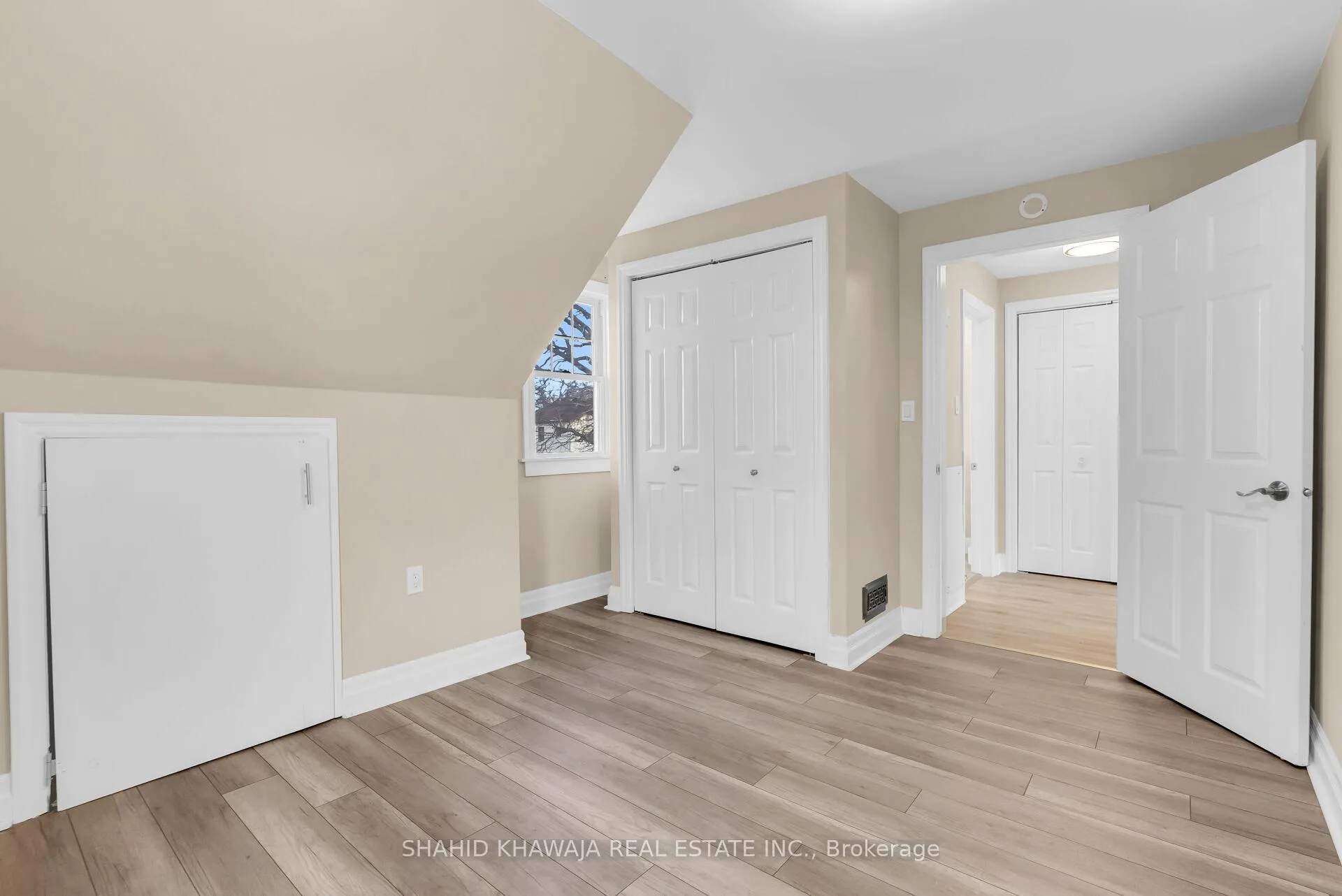 Photo 38 of 22 Lyons Avenue, Welland, Lincoln/Crowland — HOMEH