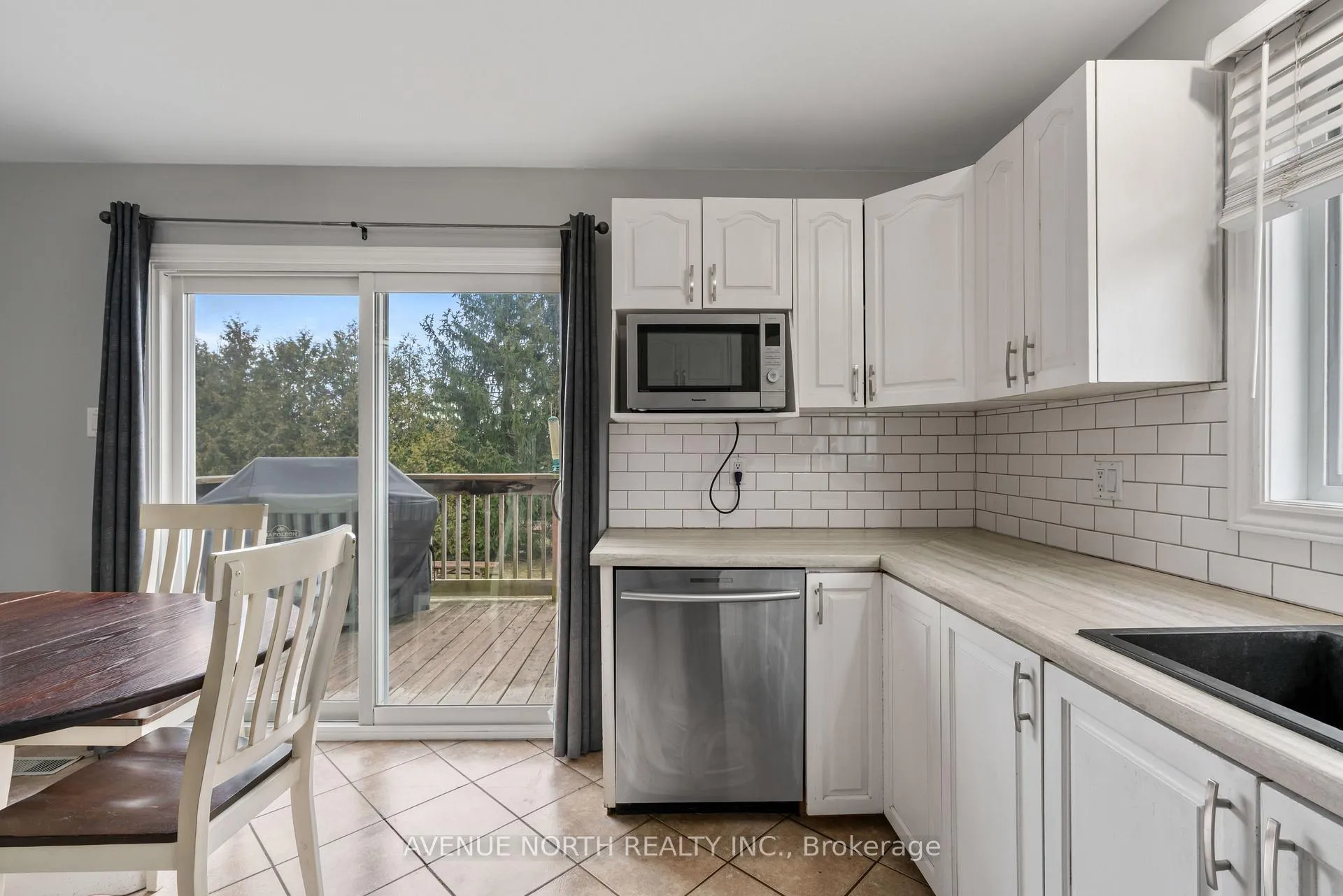Photo 4 of 12472 Nesbitt Road, North Dundas, North Dundas (Winchester) Twp — HOMEH