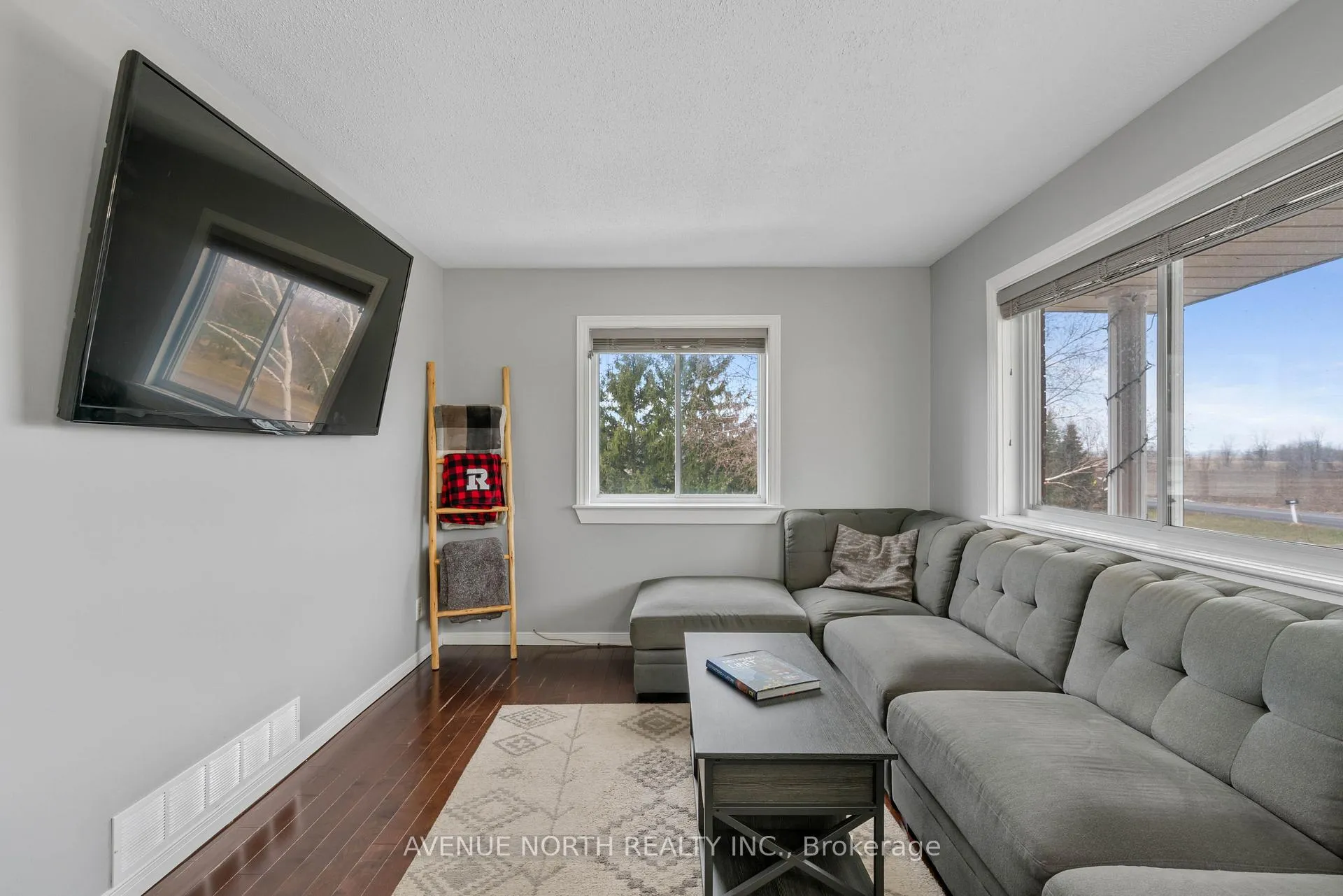 Photo 10 of 12472 Nesbitt Road, North Dundas, North Dundas (Winchester) Twp — HOMEH