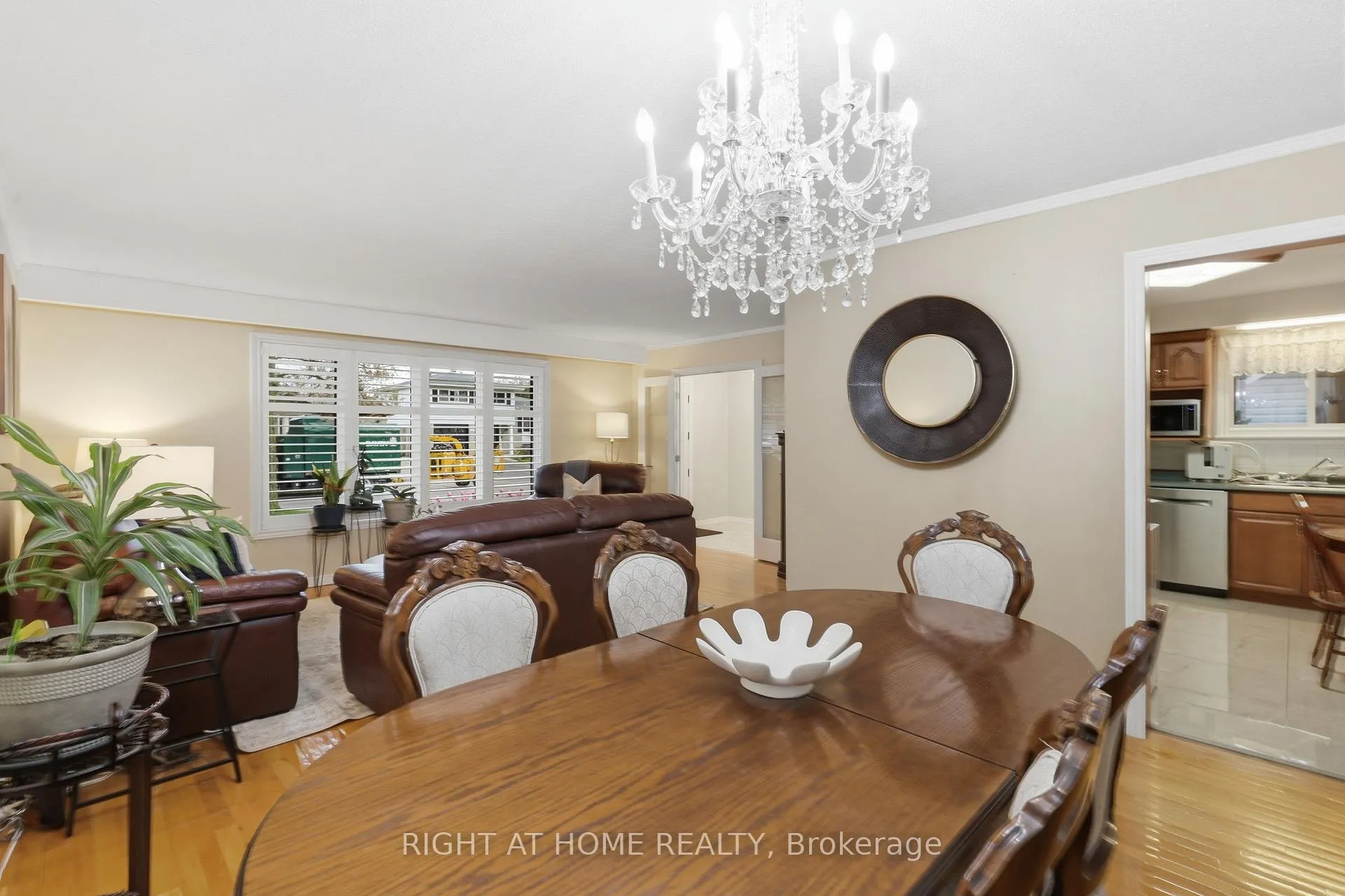 Photo 11 of 1467 Dewbourne Crescent, Burlington, Palmer — HOMEH