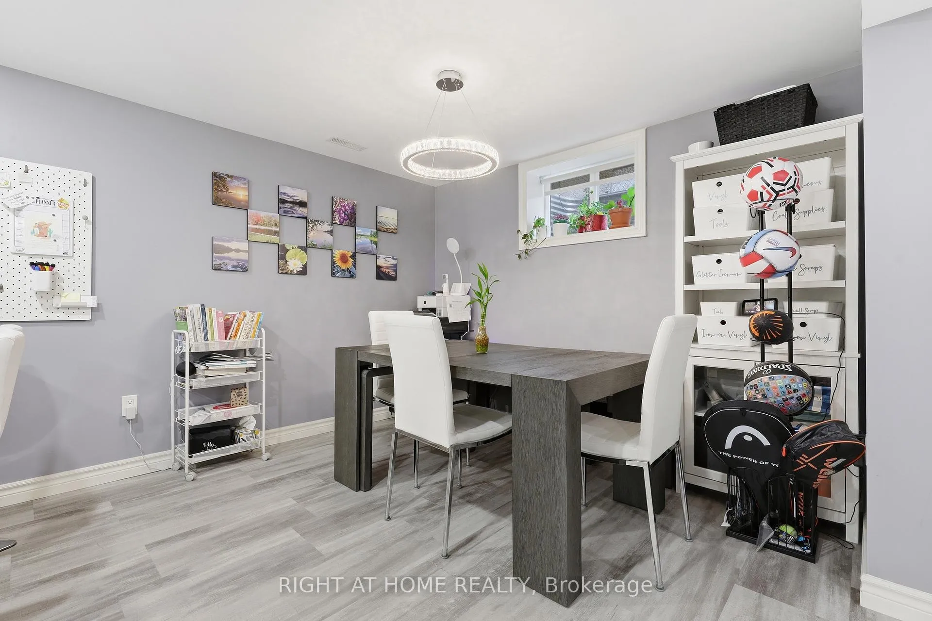 Photo 24 of 1467 Dewbourne Crescent, Burlington, Palmer — HOMEH