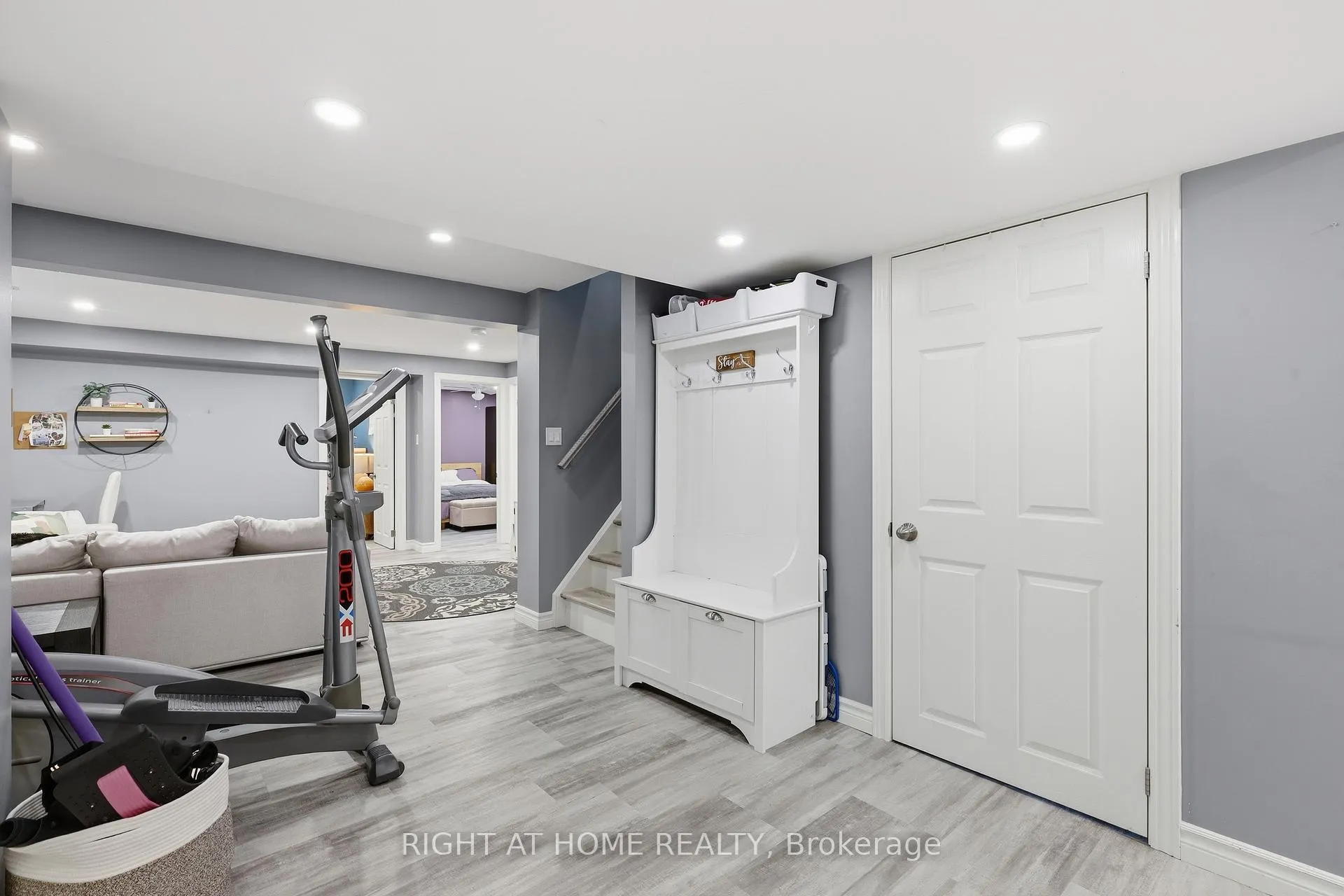 Photo 28 of 1467 Dewbourne Crescent, Burlington, Palmer — HOMEH