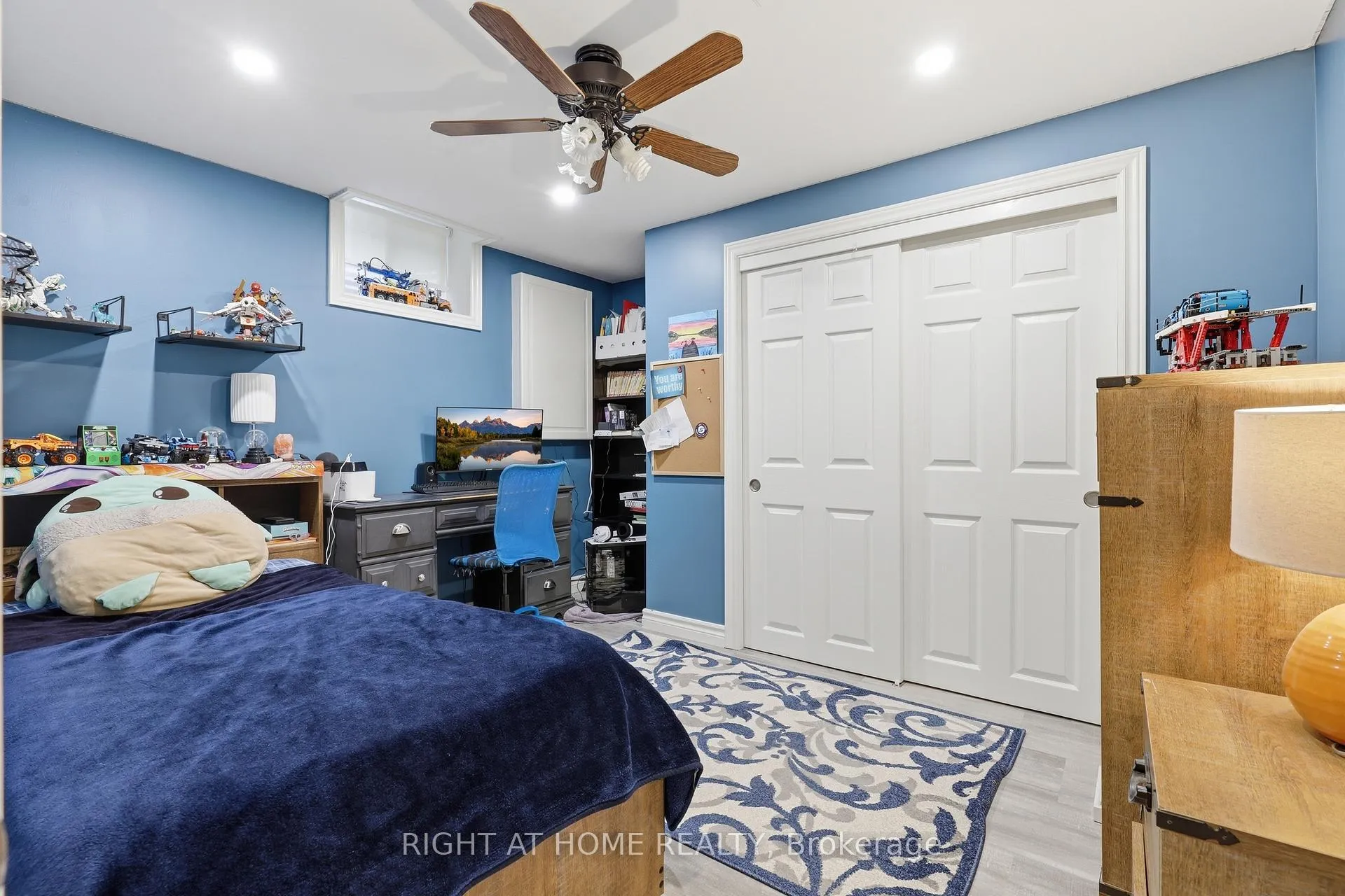 Photo 30 of 1467 Dewbourne Crescent, Burlington, Palmer — HOMEH