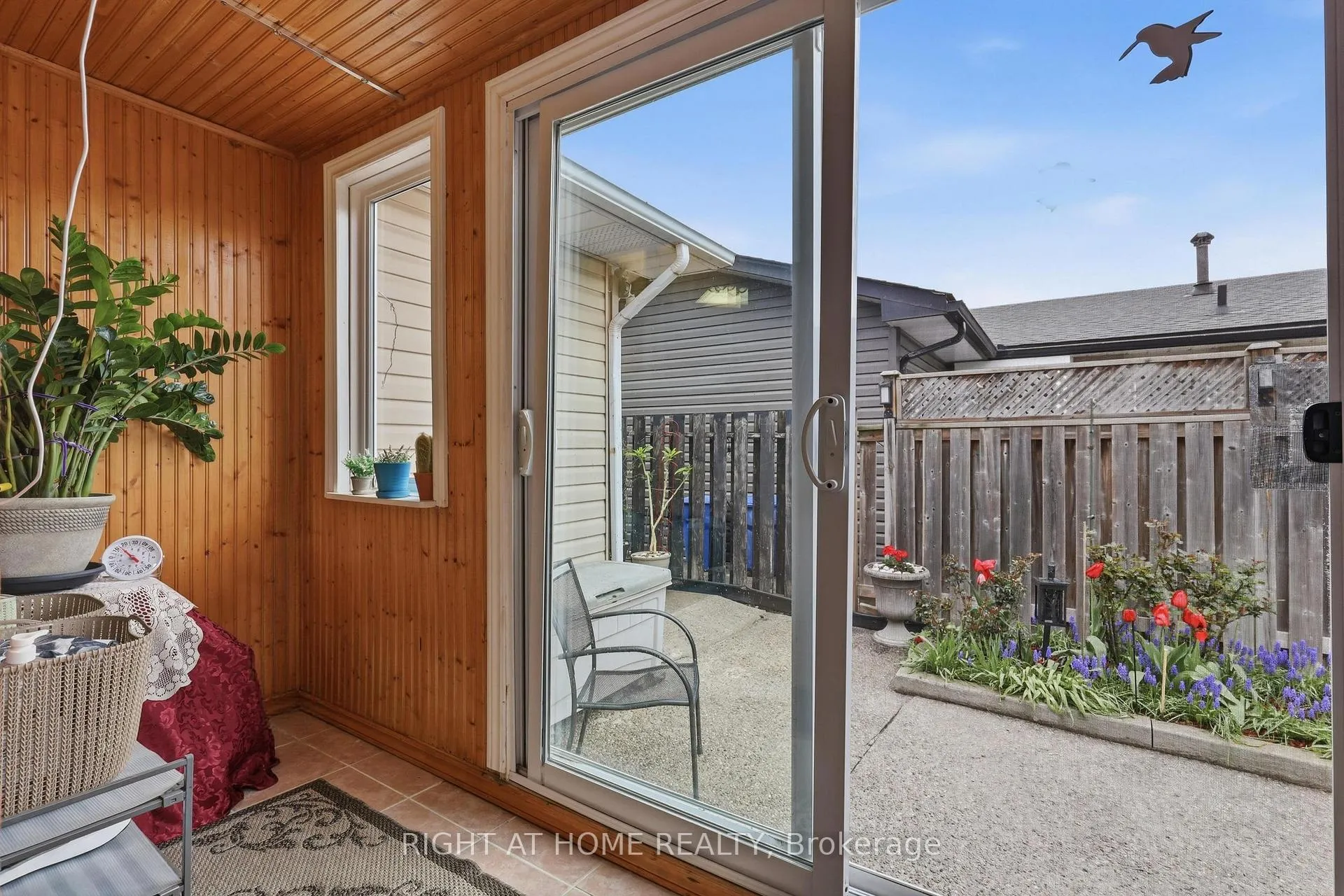 Photo 32 of 1467 Dewbourne Crescent, Burlington, Palmer — HOMEH