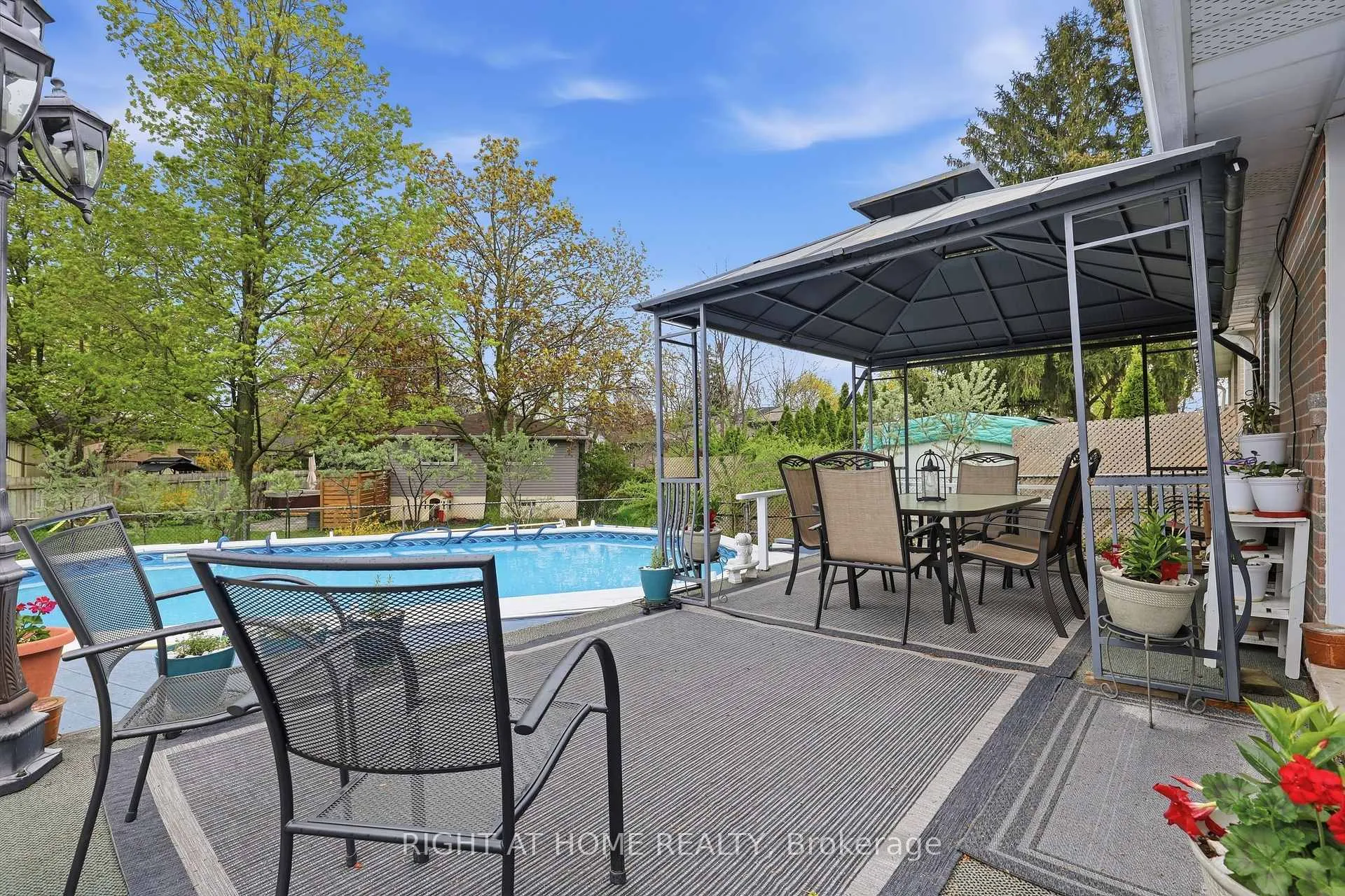 Photo 36 of 1467 Dewbourne Crescent, Burlington, Palmer — HOMEH