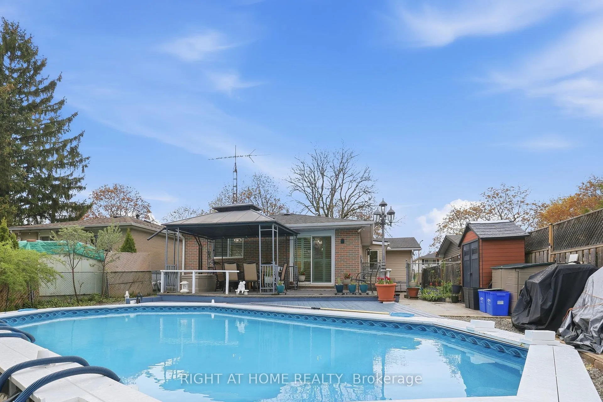 Photo 37 of 1467 Dewbourne Crescent, Burlington, Palmer — HOMEH